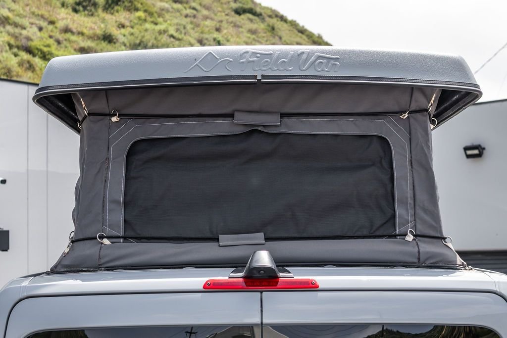 2022-mercedes-benz-field-pop-top-camper-4x4-van (55)