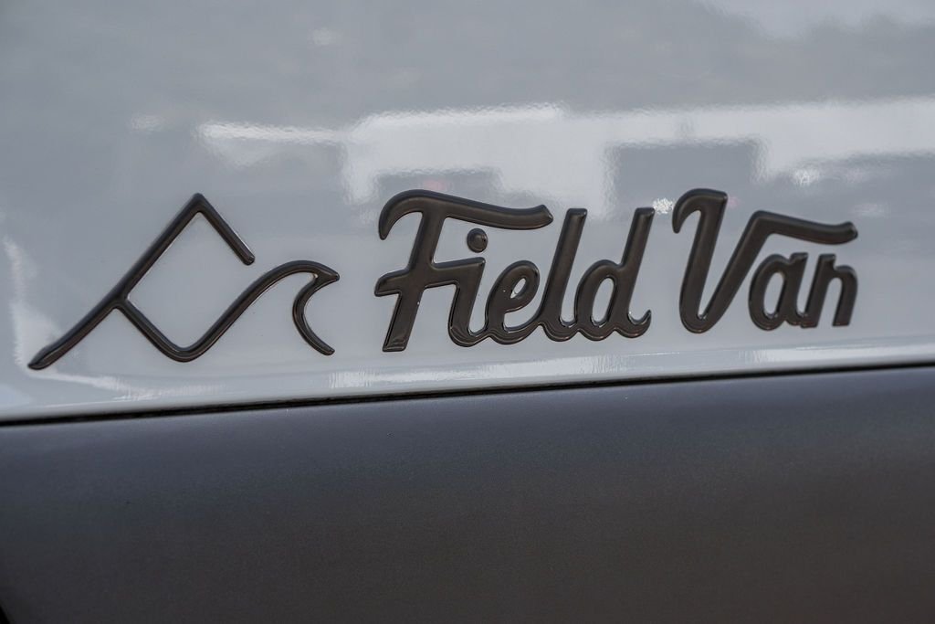 2022-mercedes-benz-field-pop-top-camper-4x4-van (59)
