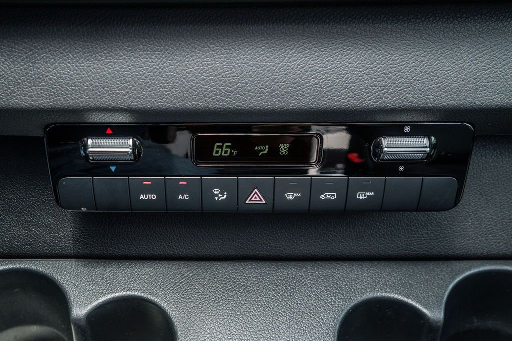2022-mercedes-benz-field-pop-top-camper-4x4-van (69)