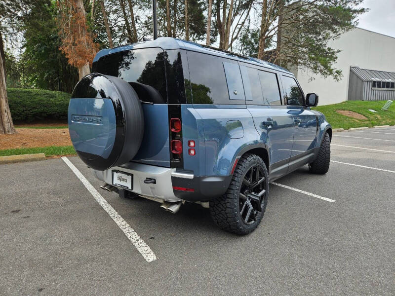 2023-land-rover-defender-110-se-awd-4dr-suv (2)