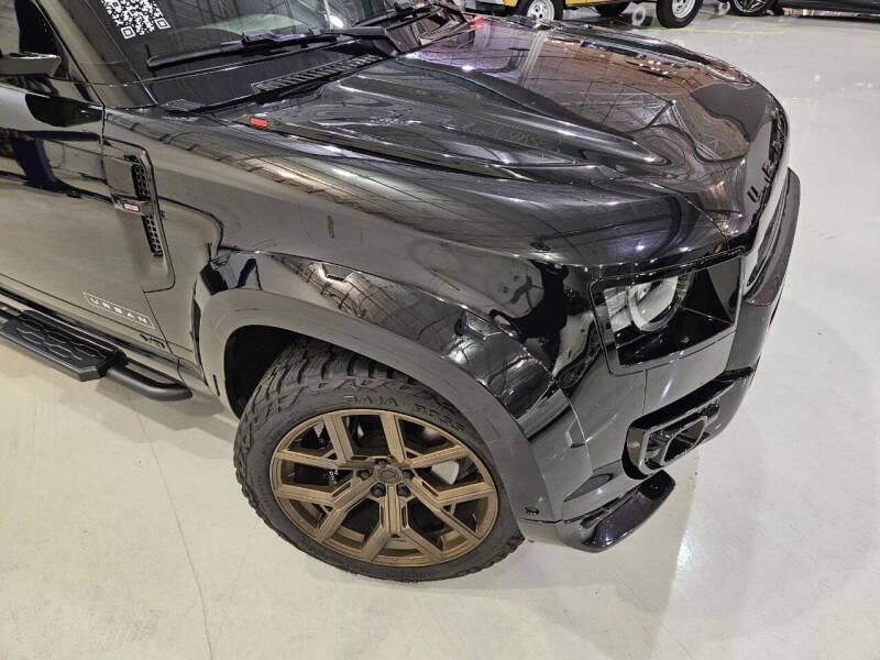 2023-land-rover-defender-110-v8-awd-4dr-suv (15)