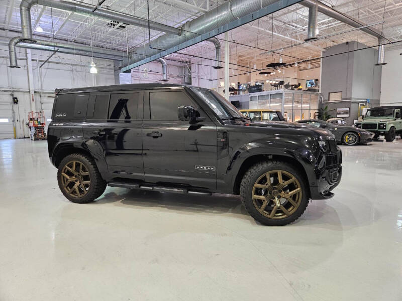 2023-land-rover-defender-110-v8-awd-4dr-suv (3)