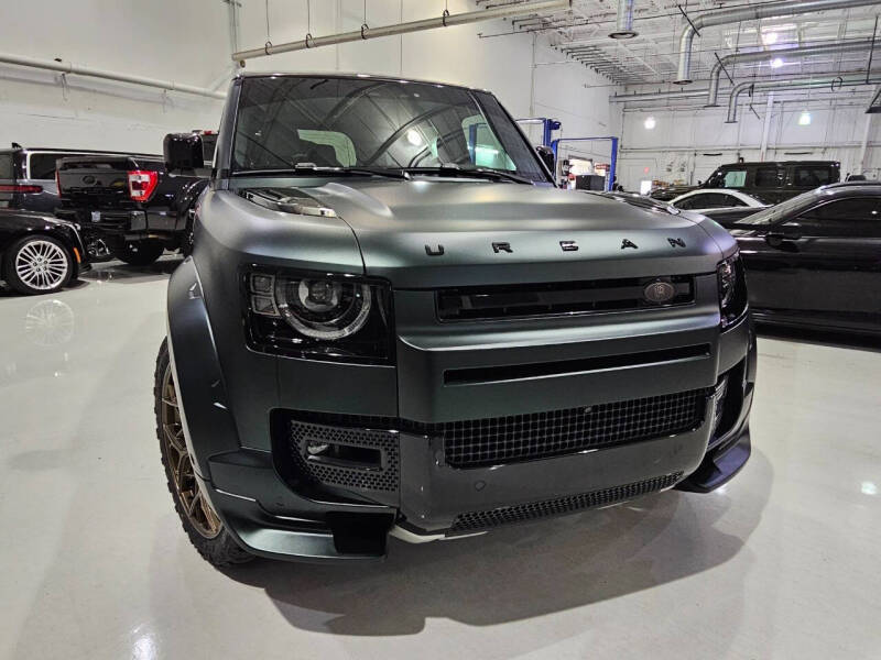 2025-land-rover-defender-110-v8-p525-awd-4dr-suv (4)