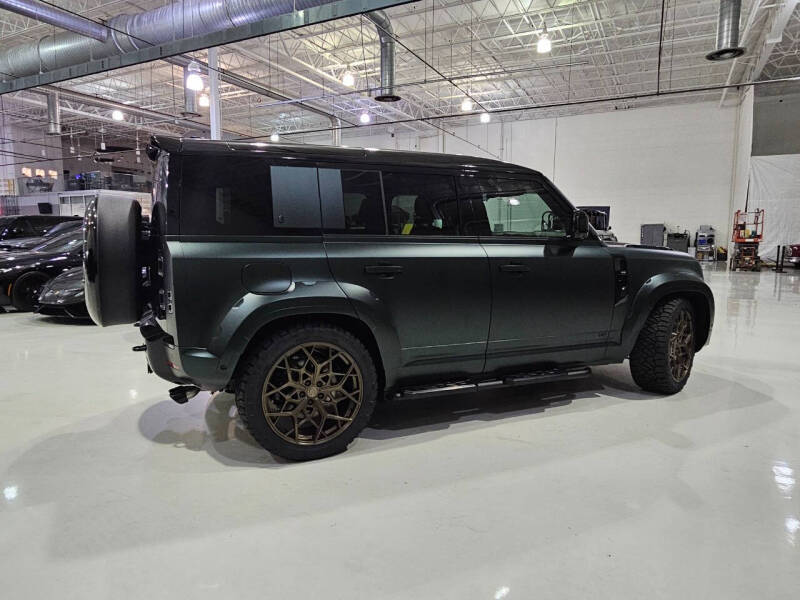 2025-land-rover-defender-110-v8-p525-awd-4dr-suv (7)