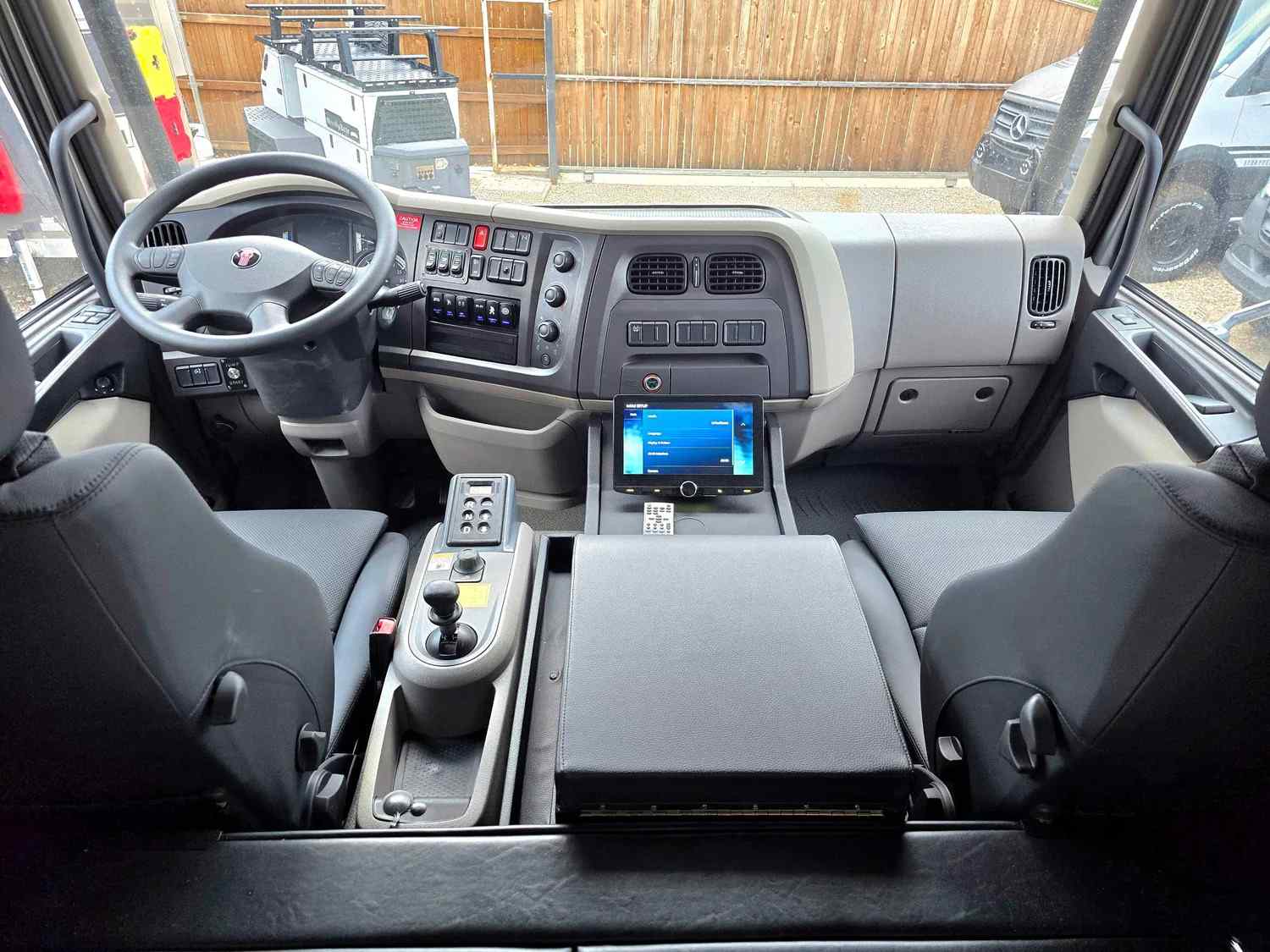 2025-stoyteller-overland-gxv-epic-for-sale-san-antonio-tx-18