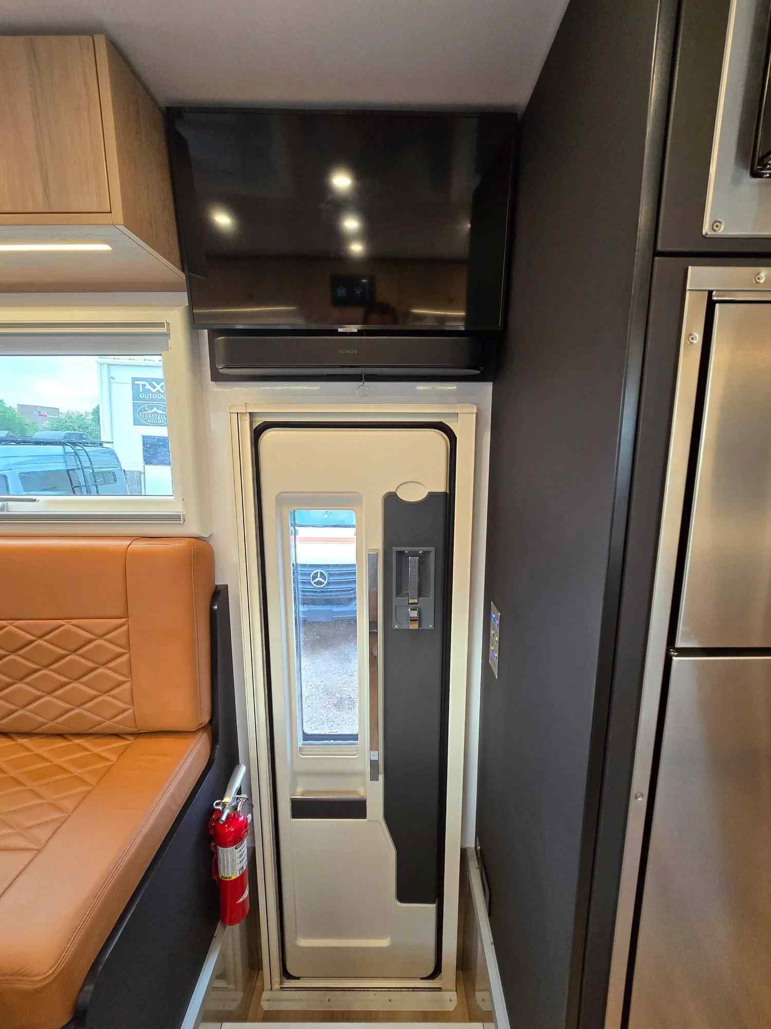2025-stoyteller-overland-gxv-epic-for-sale-san-antonio-tx-19