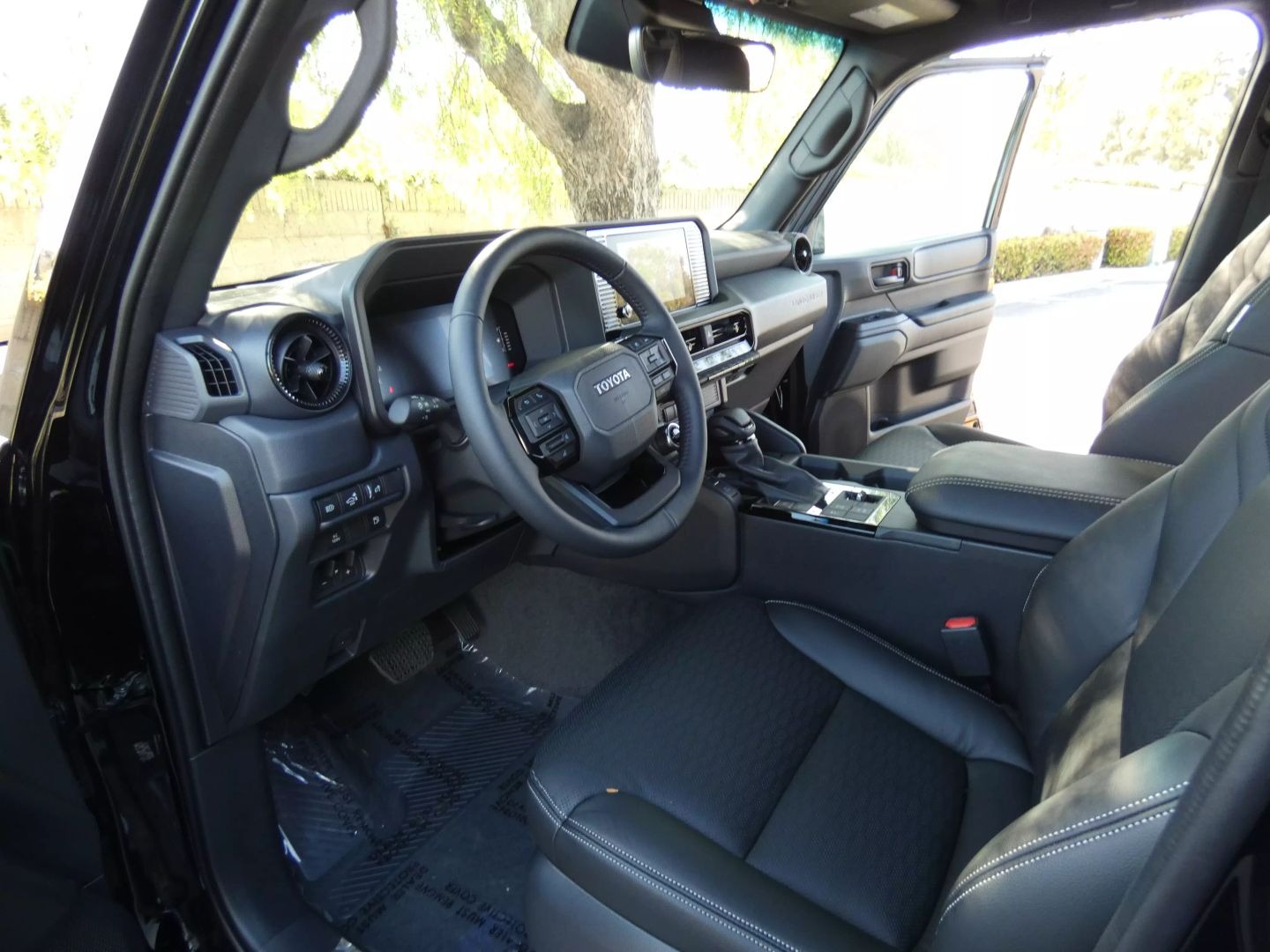 2025-toyota-land-cruiser-1958-costa-mesa-ca-for-sale-39