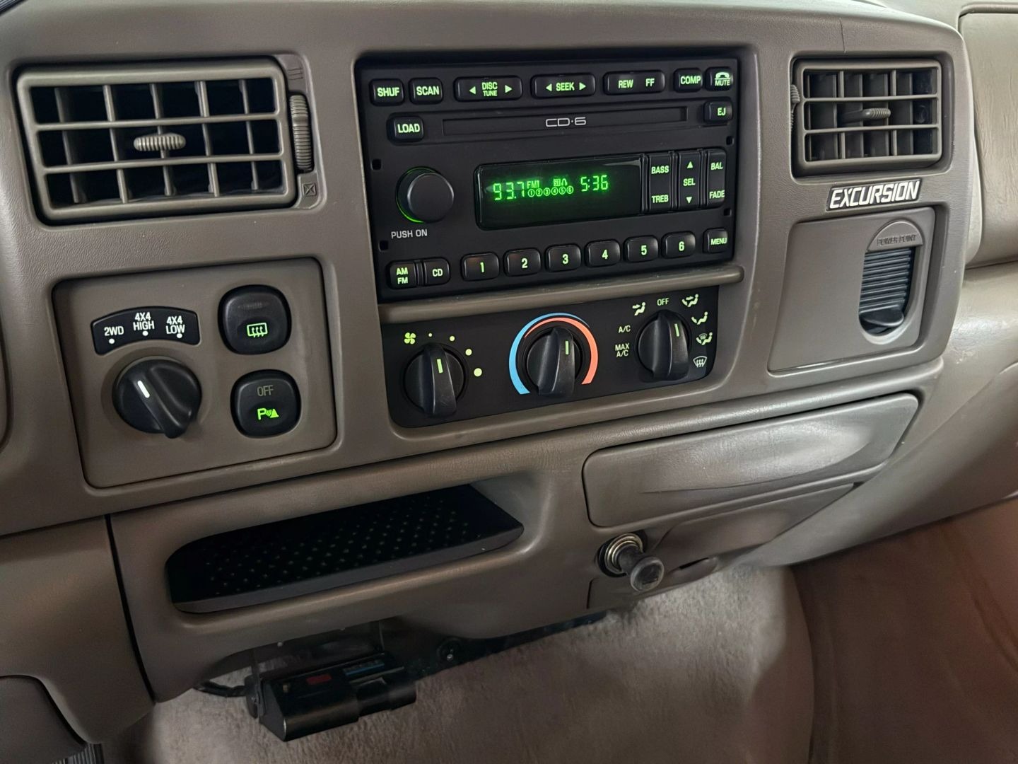 73-power-stroke-tubro-diesel-2001-ford-excursion-limited-for-sale-62