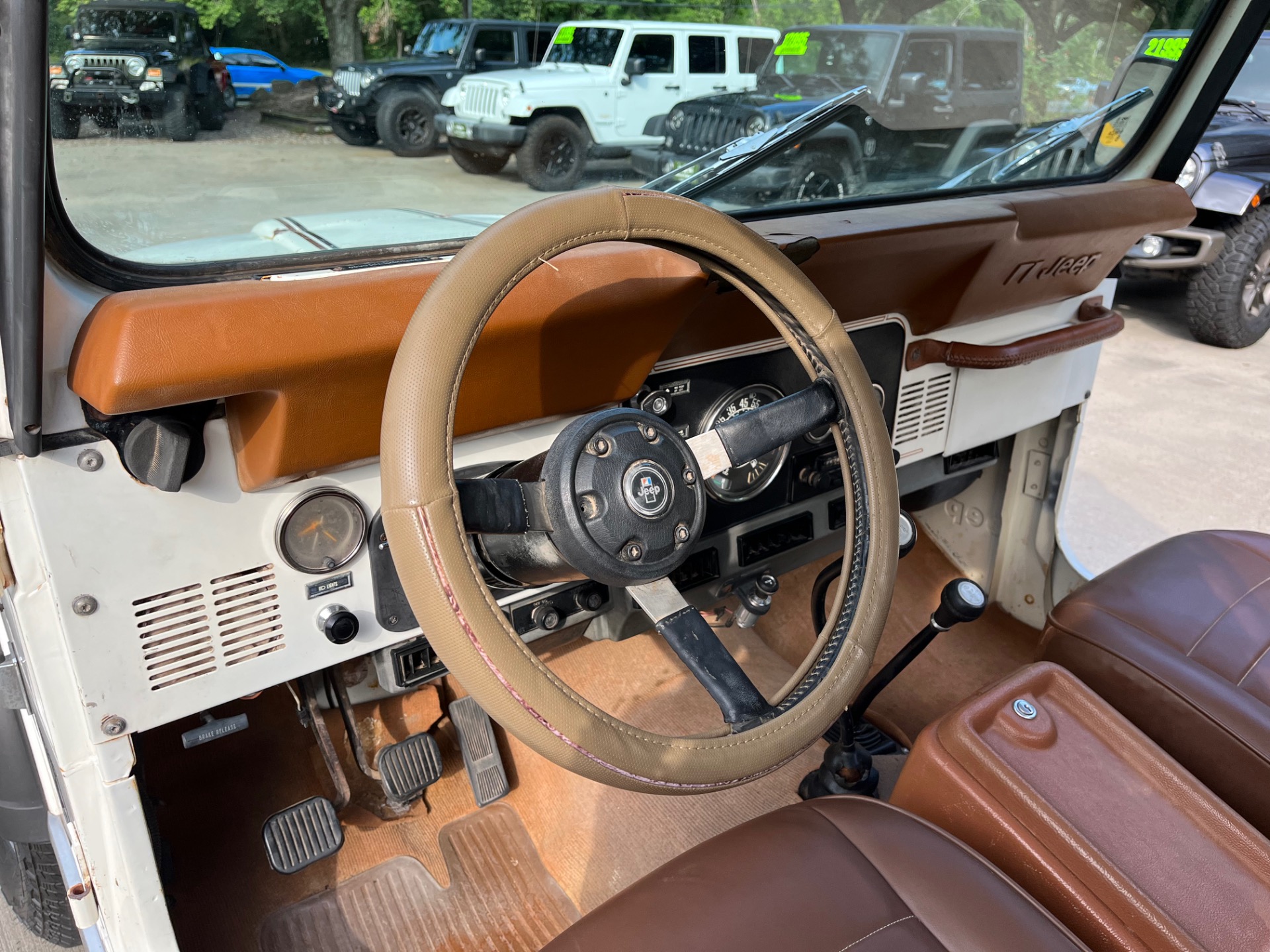 Used-1982-Jeep-Scrambler (11)