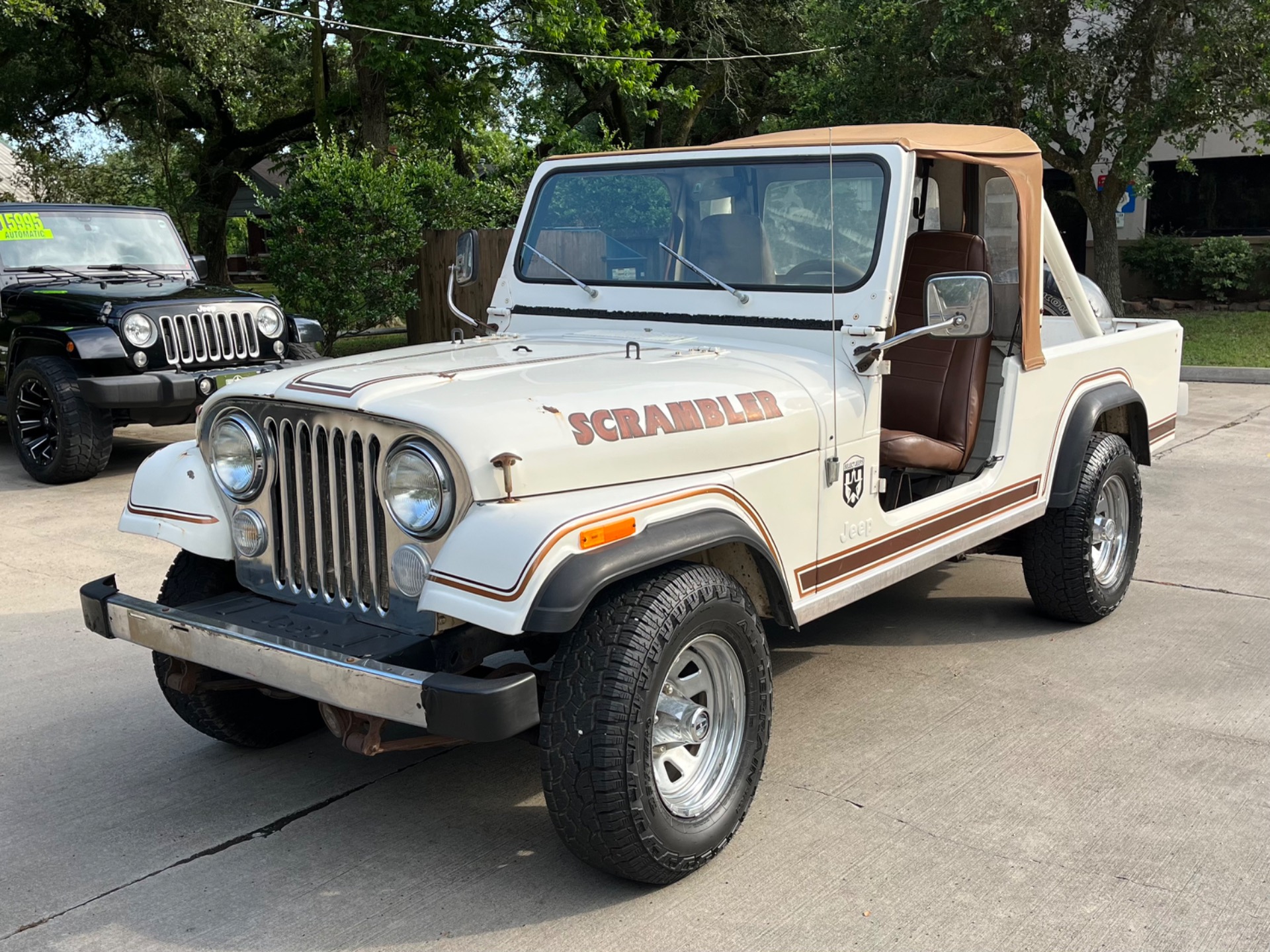Used-1982-Jeep-Scrambler (2)
