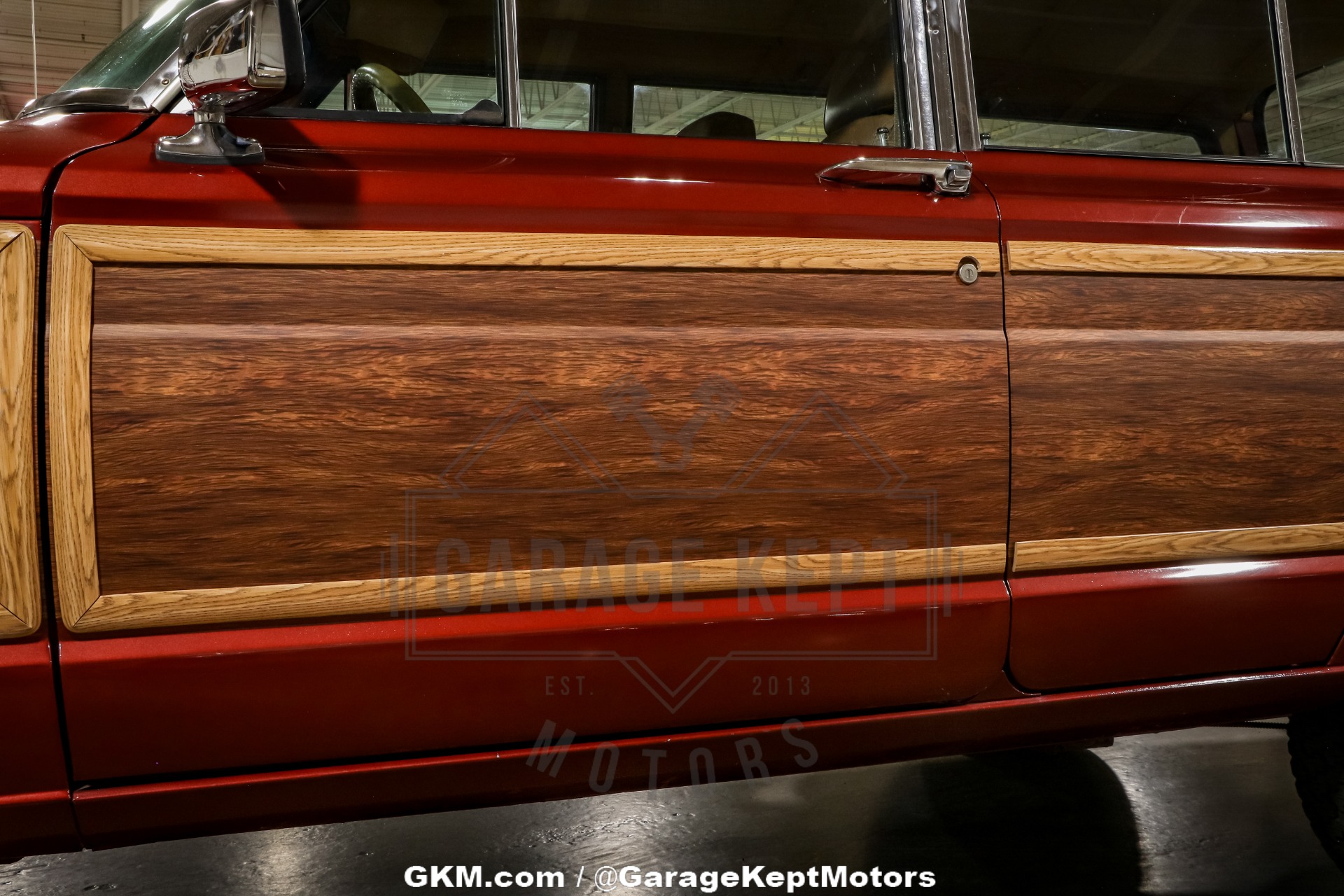 Used-1985-Jeep-Grand-Wagoneer-1747844652 (23)