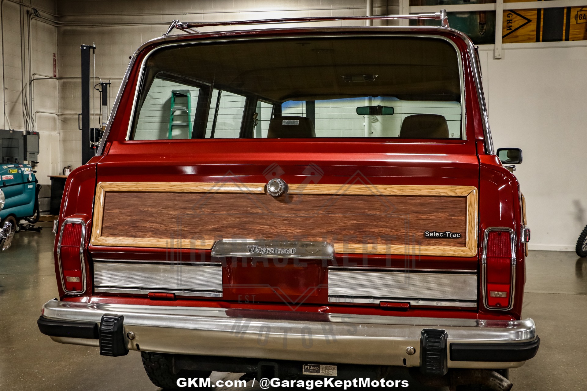 Used-1985-Jeep-Grand-Wagoneer-1747844652 (28)