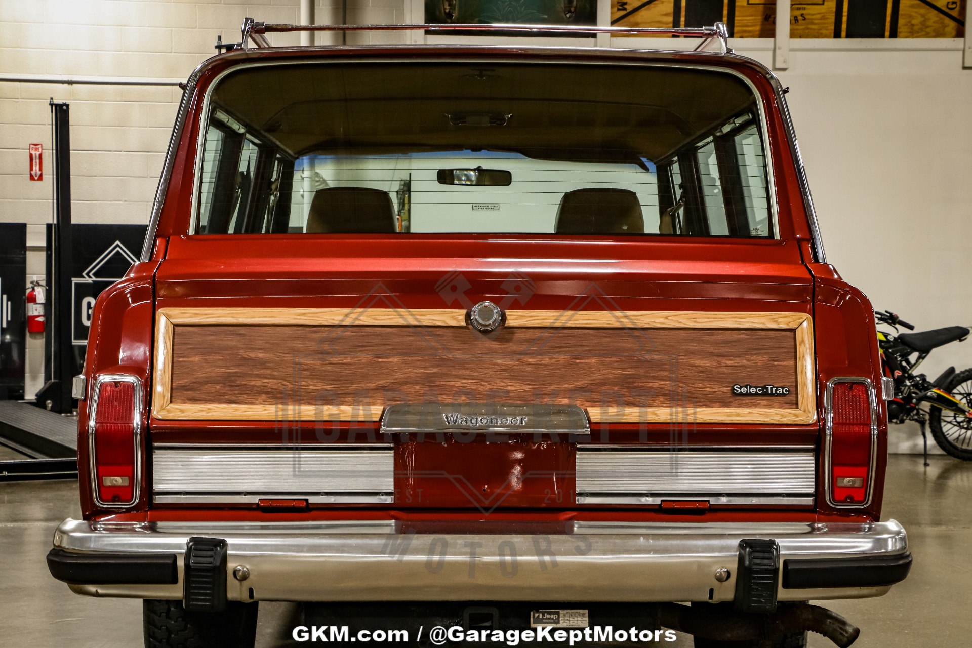 Used-1985-Jeep-Grand-Wagoneer-1747844652 (29)
