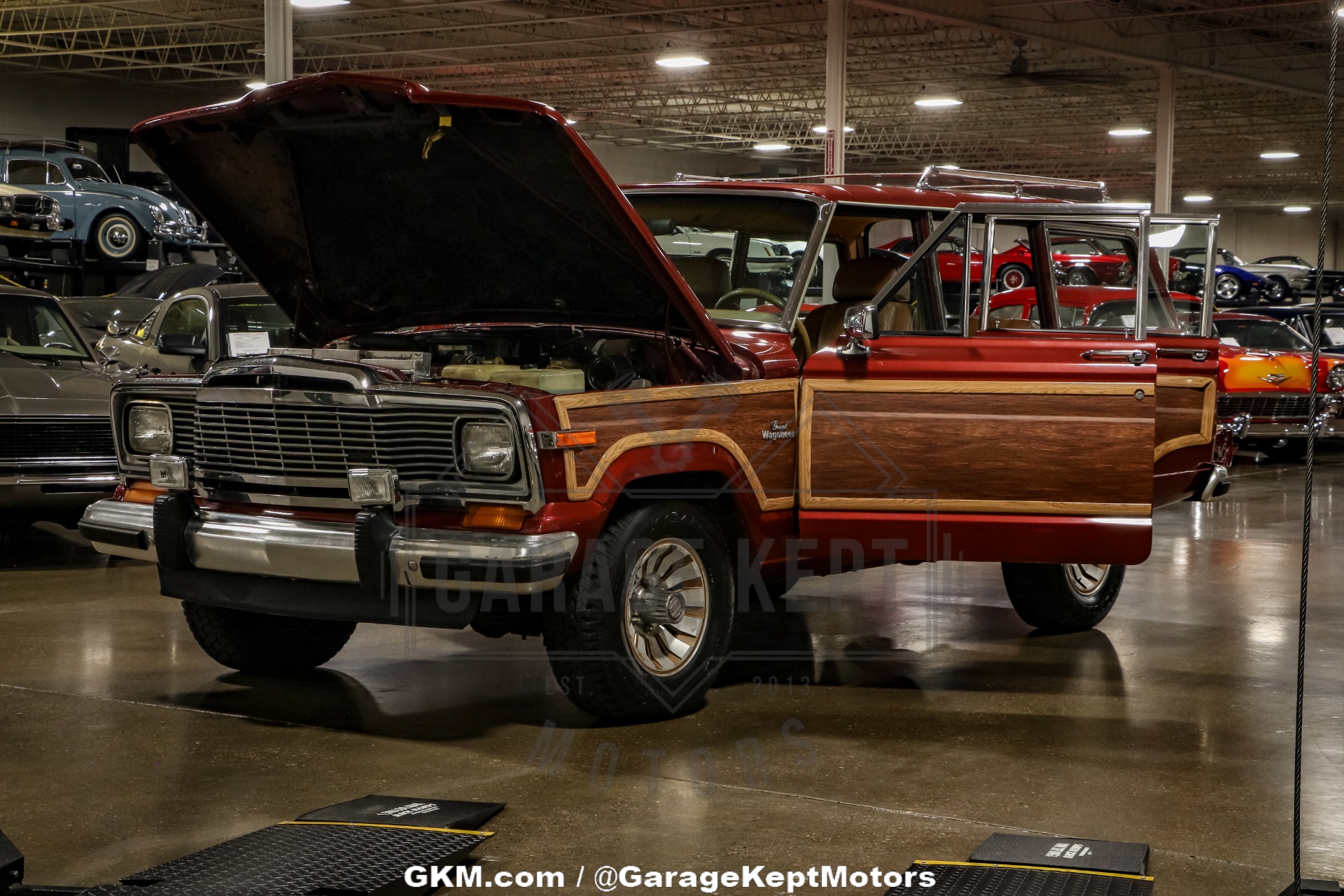 Used-1985-Jeep-Grand-Wagoneer-1747844652 (32)
