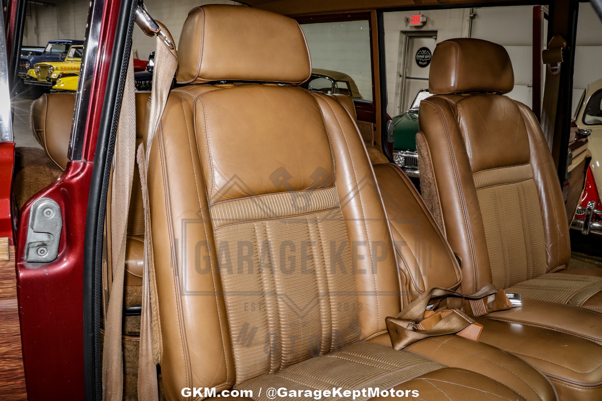 Used-1985-Jeep-Grand-Wagoneer-1747844652 (36)