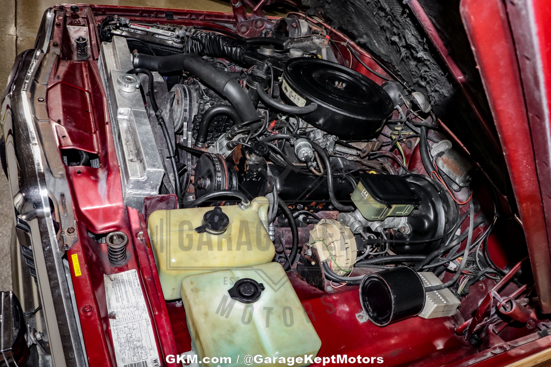 Used-1985-Jeep-Grand-Wagoneer-1747844652 (50)