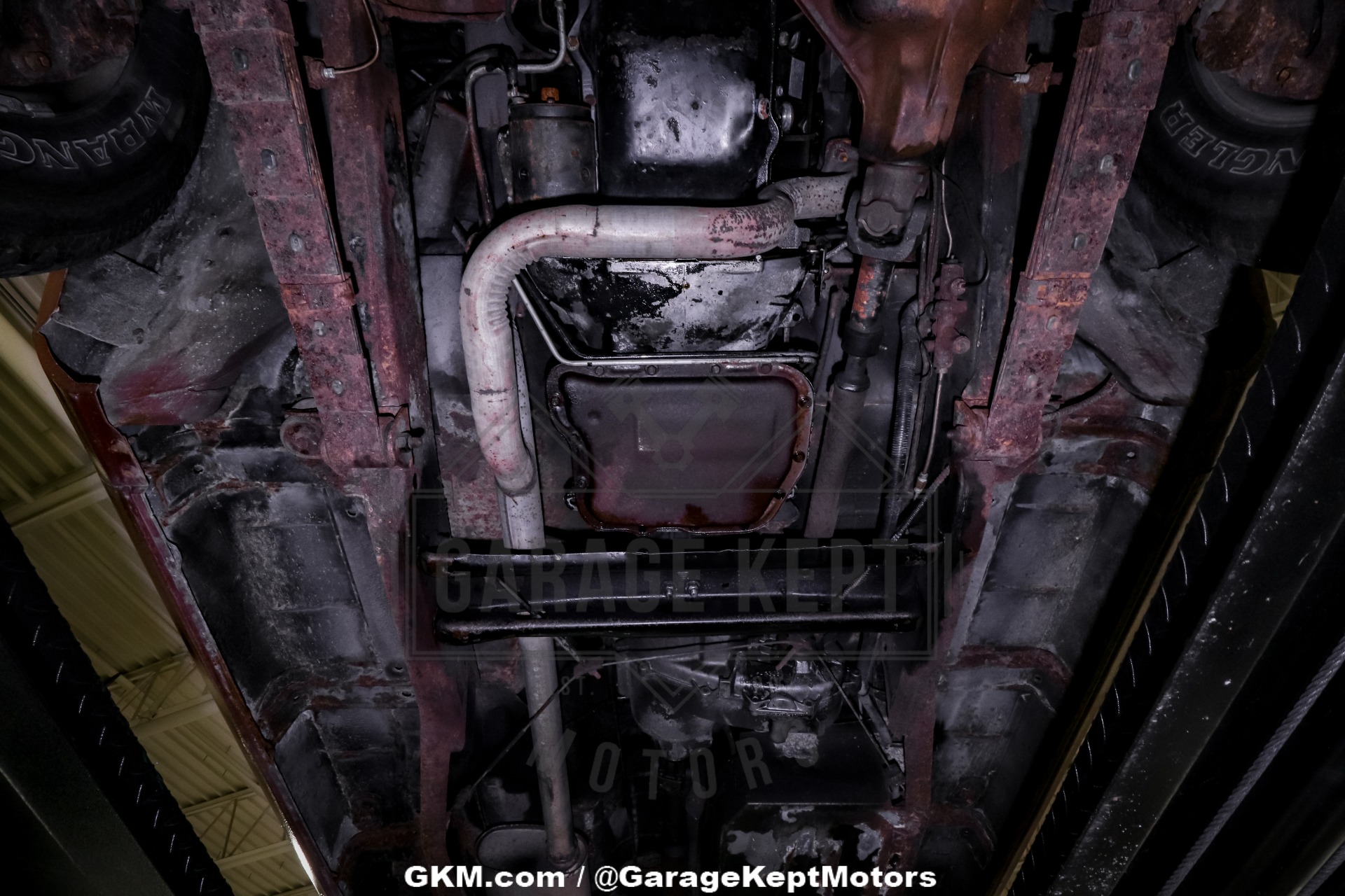 Used-1985-Jeep-Grand-Wagoneer-1747844652 (56)