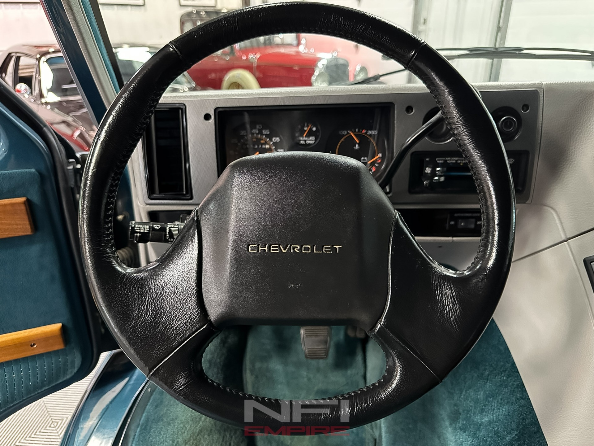 Used-1993-Chevrolet-G-Series-G20-Van-1747431528 (14)