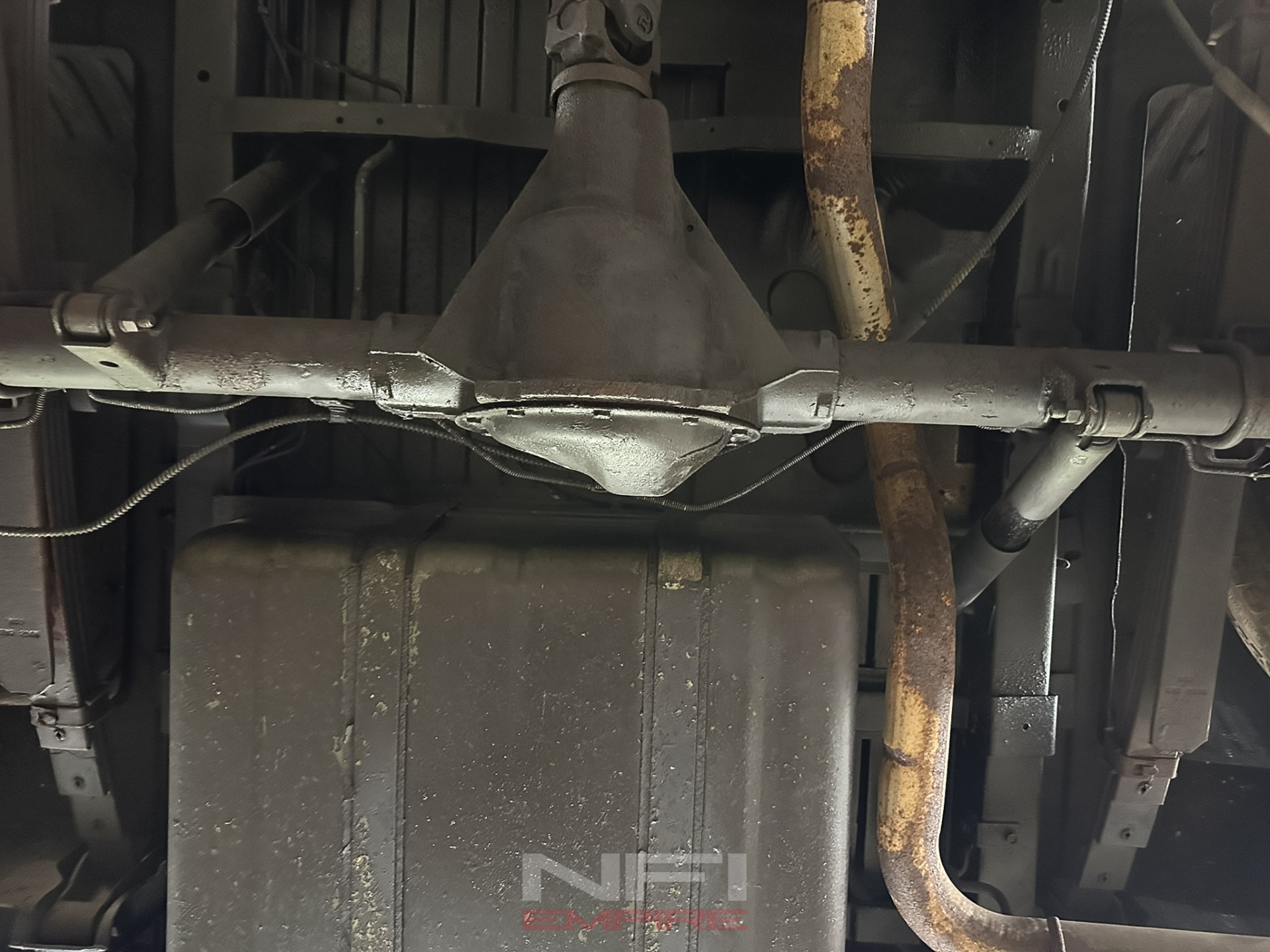 Used-1993-Chevrolet-G-Series-G20-Van-1747431528 (32)