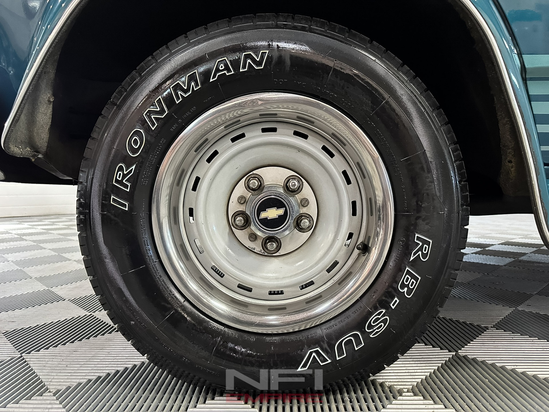 Used-1993-Chevrolet-G-Series-G20-Van-1747431528 (5)