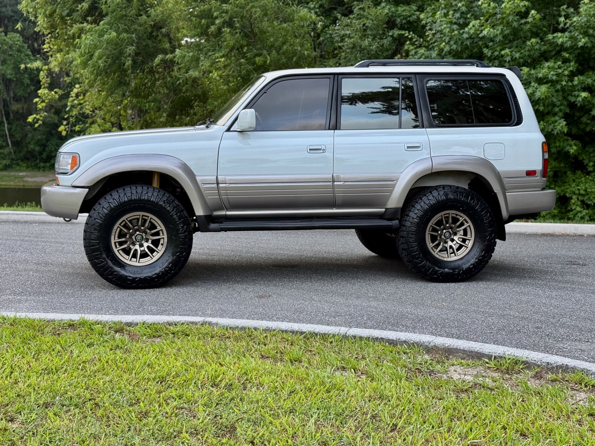 Used-1996-Lexus-LX-450-FRESH-BUILD-EXCELLLENT-1747442544 (1)