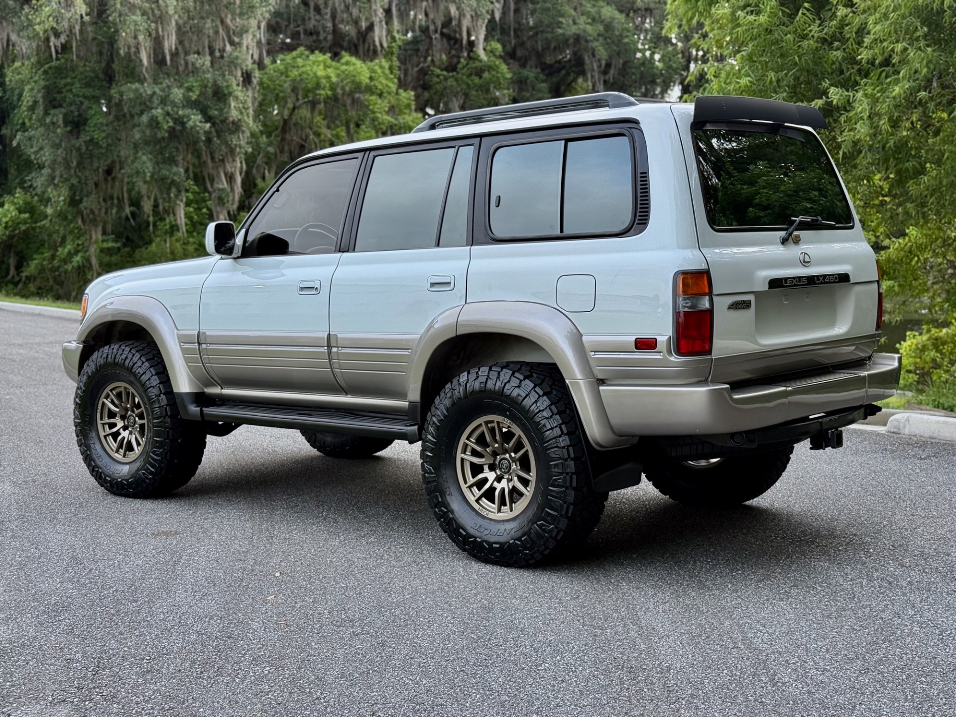Used-1996-Lexus-LX-450-FRESH-BUILD-EXCELLLENT-1747442544 (2)