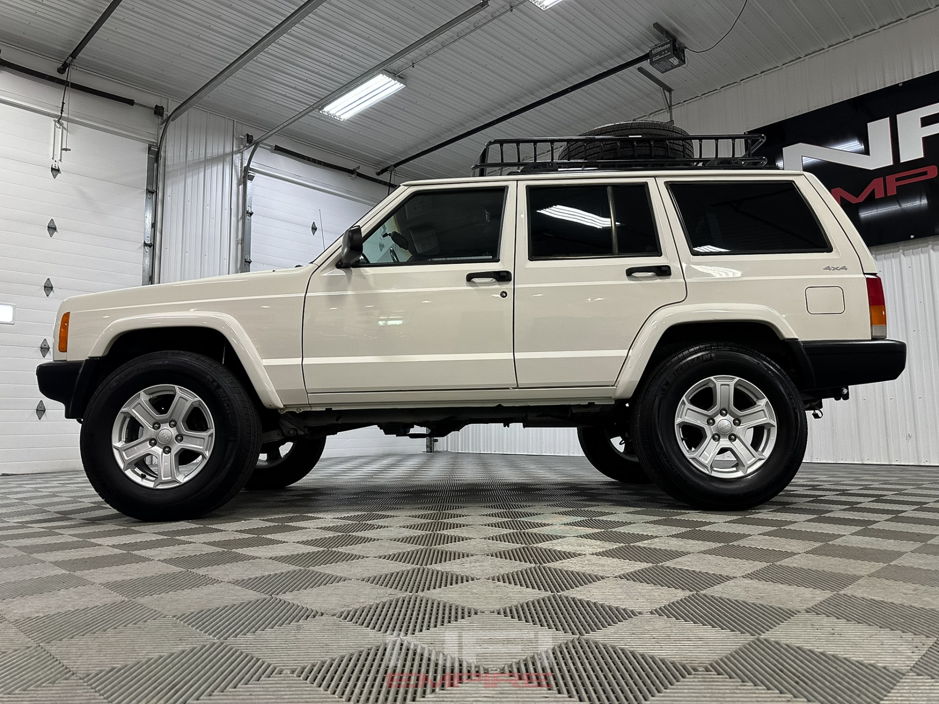 Used-2001-Jeep-Cherokee-Sport-Utility-4D-1746025467