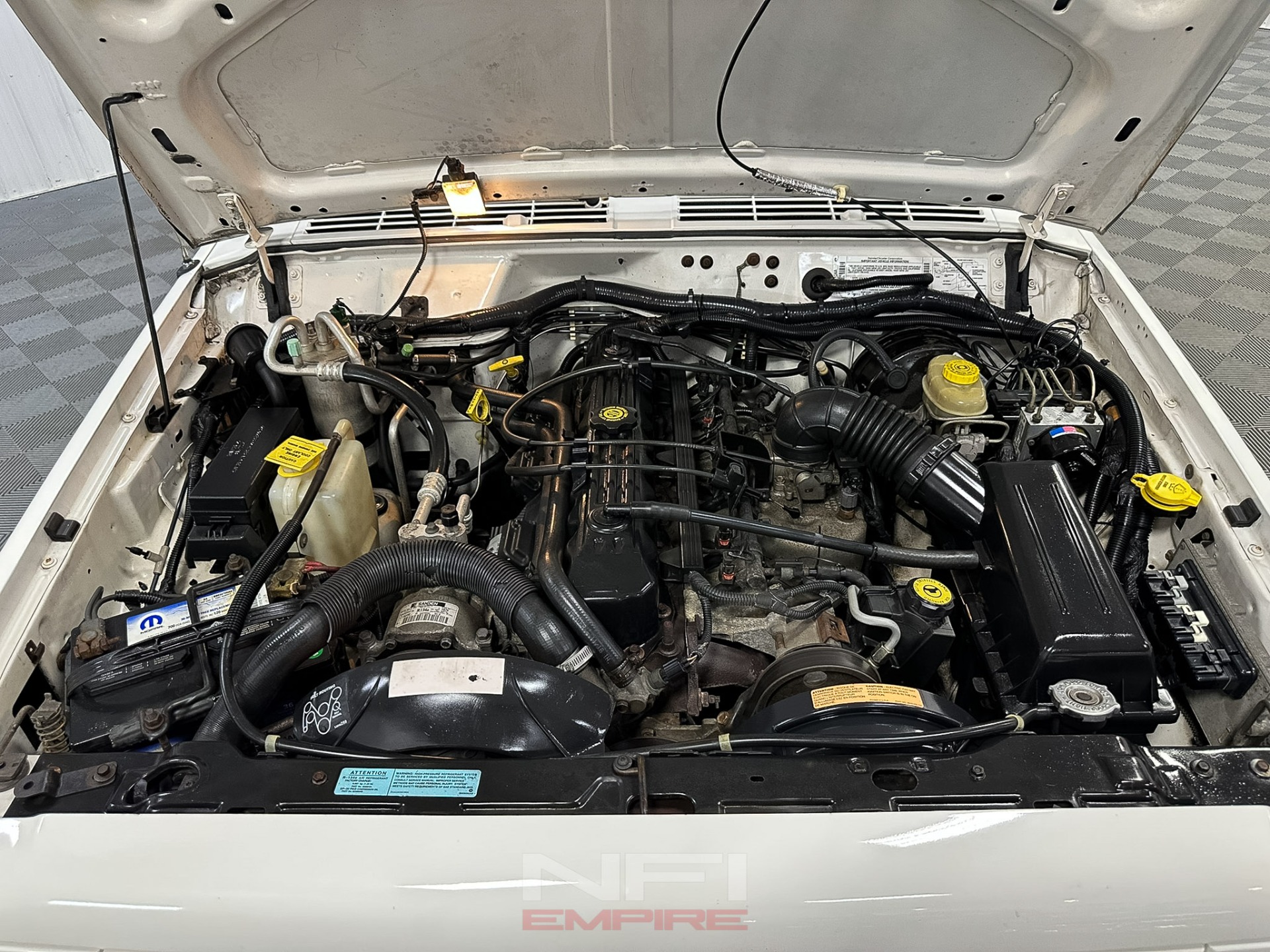 Used-2001-Jeep-Cherokee-Sport-Utility-4D-1746025518