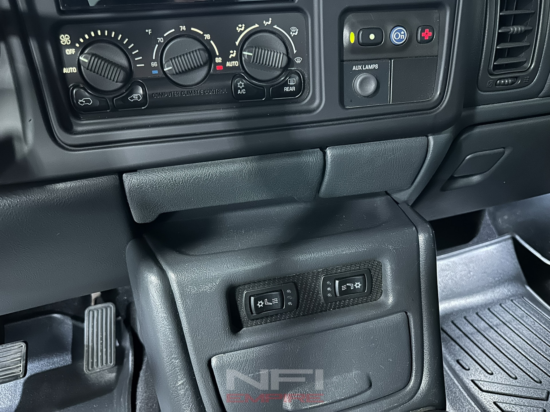 Used-2002-Chevrolet-Avalanche-2500-Sport-Utility-Pickup-4D-1745951527 (18)