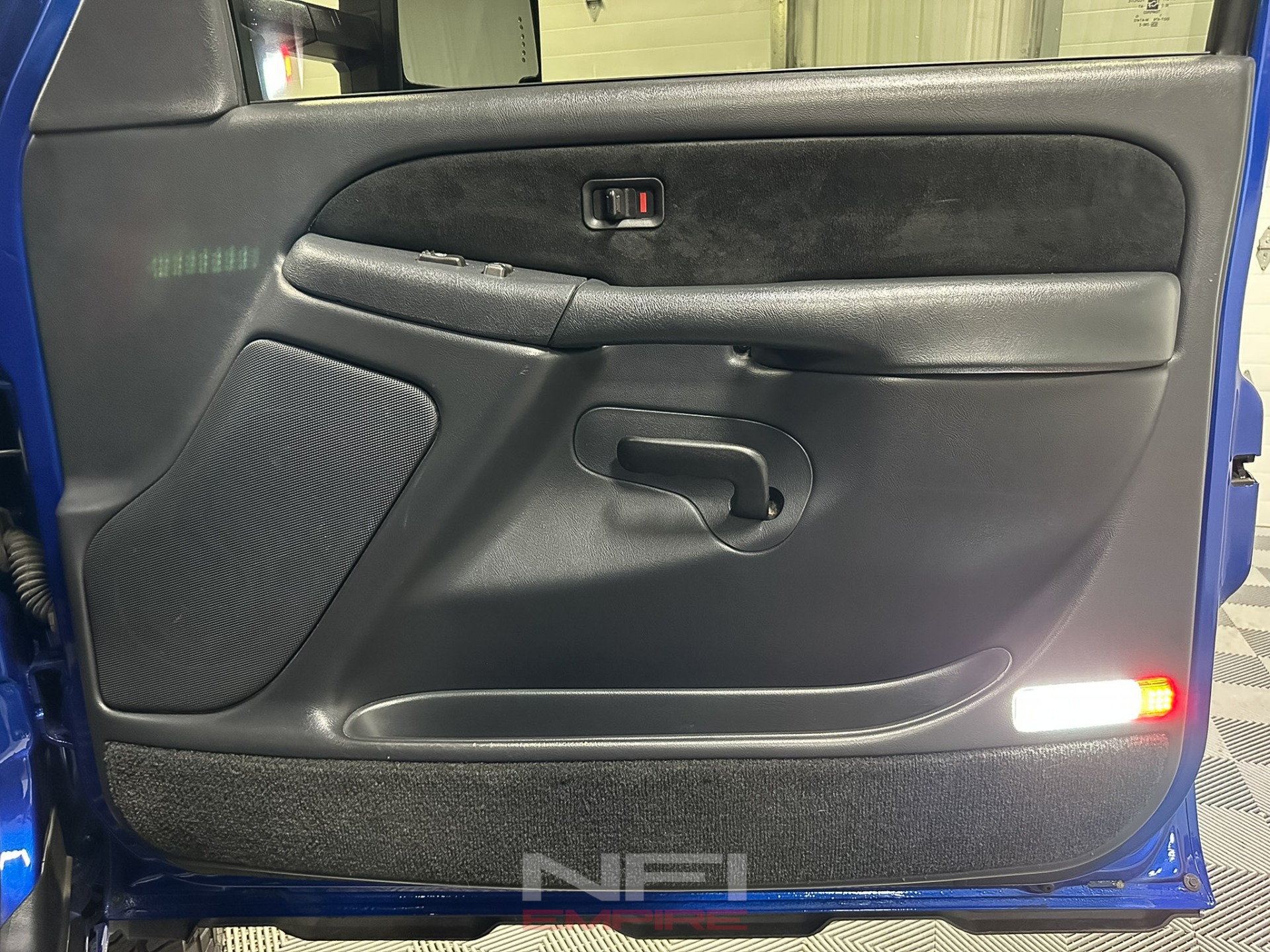 Used-2002-Chevrolet-Avalanche-2500-Sport-Utility-Pickup-4D-1745951527 (26)