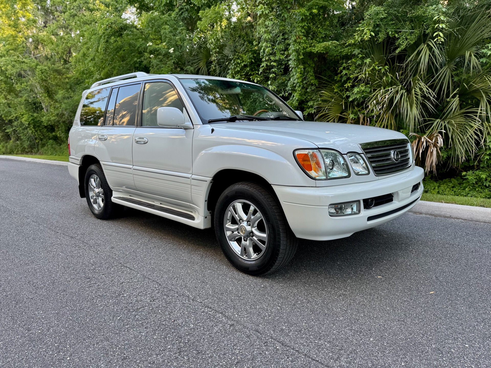 Used-2004-Lexus-LX-470-INCREDIBLY-CLEAN-1745265964