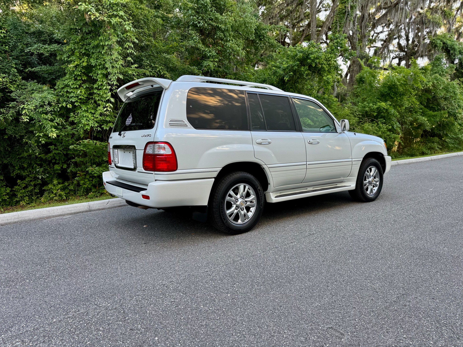 Used-2004-Lexus-LX-470-INCREDIBLY-CLEAN-1745265965 (1)