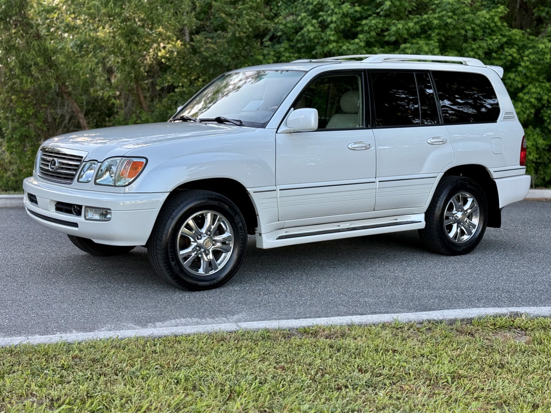 Used-2004-Lexus-LX-470-INCREDIBLY-CLEAN-1745265967 (1)