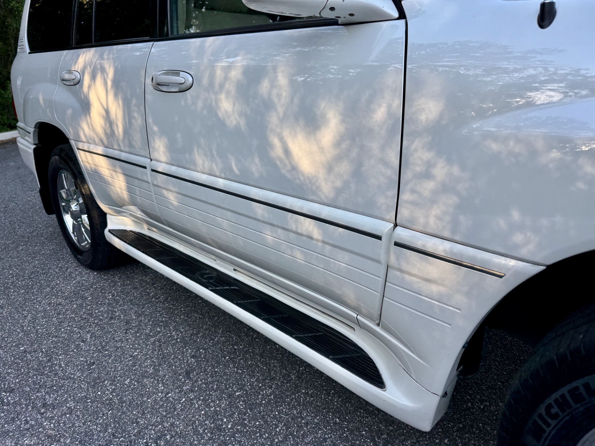 Used-2004-Lexus-LX-470-INCREDIBLY-CLEAN-1745265968 (1)