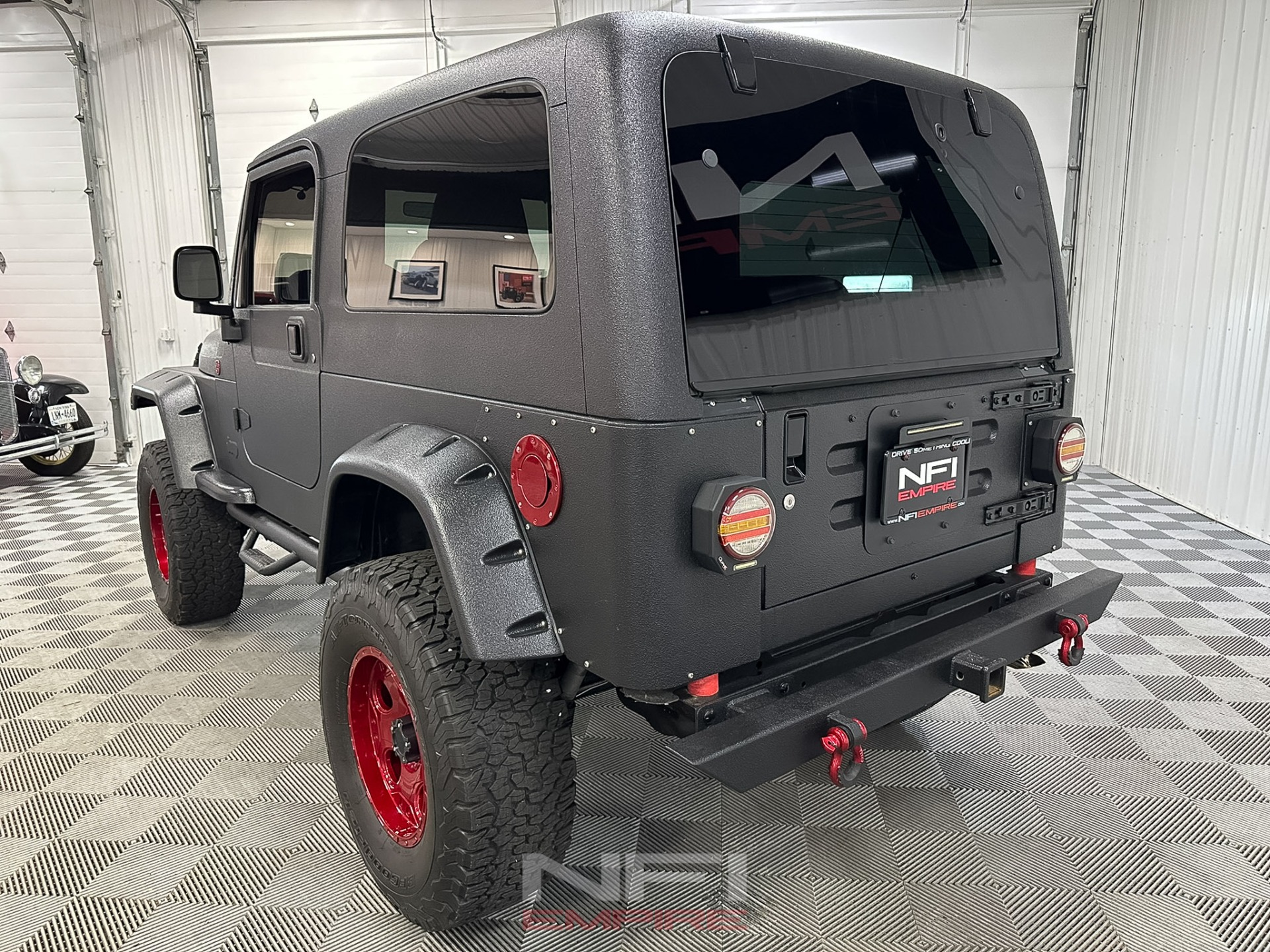Used-2005-Jeep-Wrangler-Unlimited-Sport-Utility-2D-1746043942