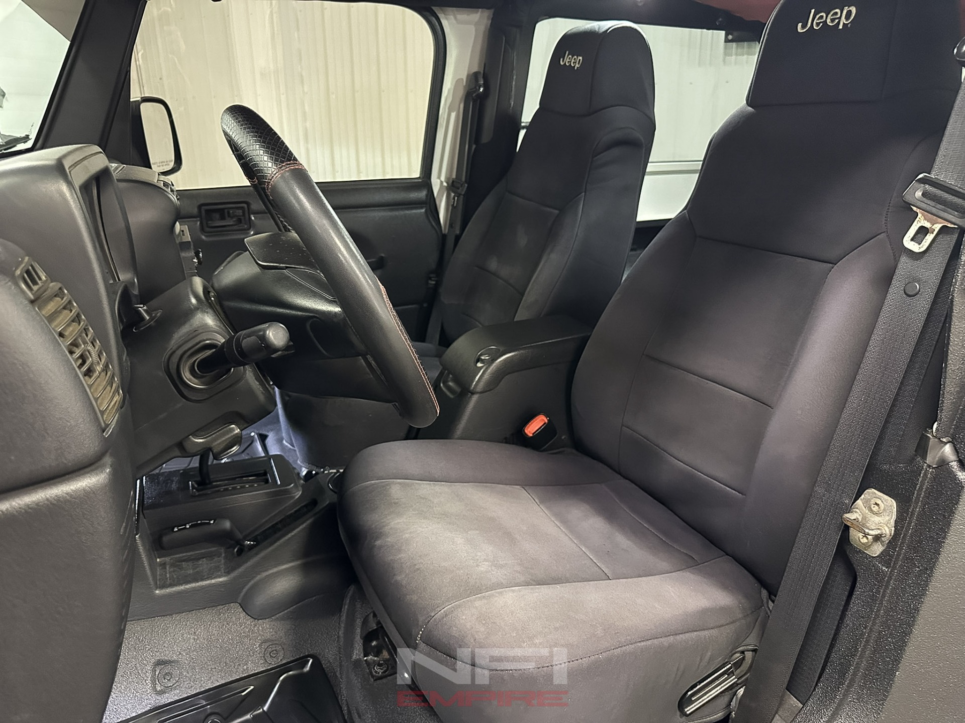 Used-2005-Jeep-Wrangler-Unlimited-Sport-Utility-2D-1746043951 (1)