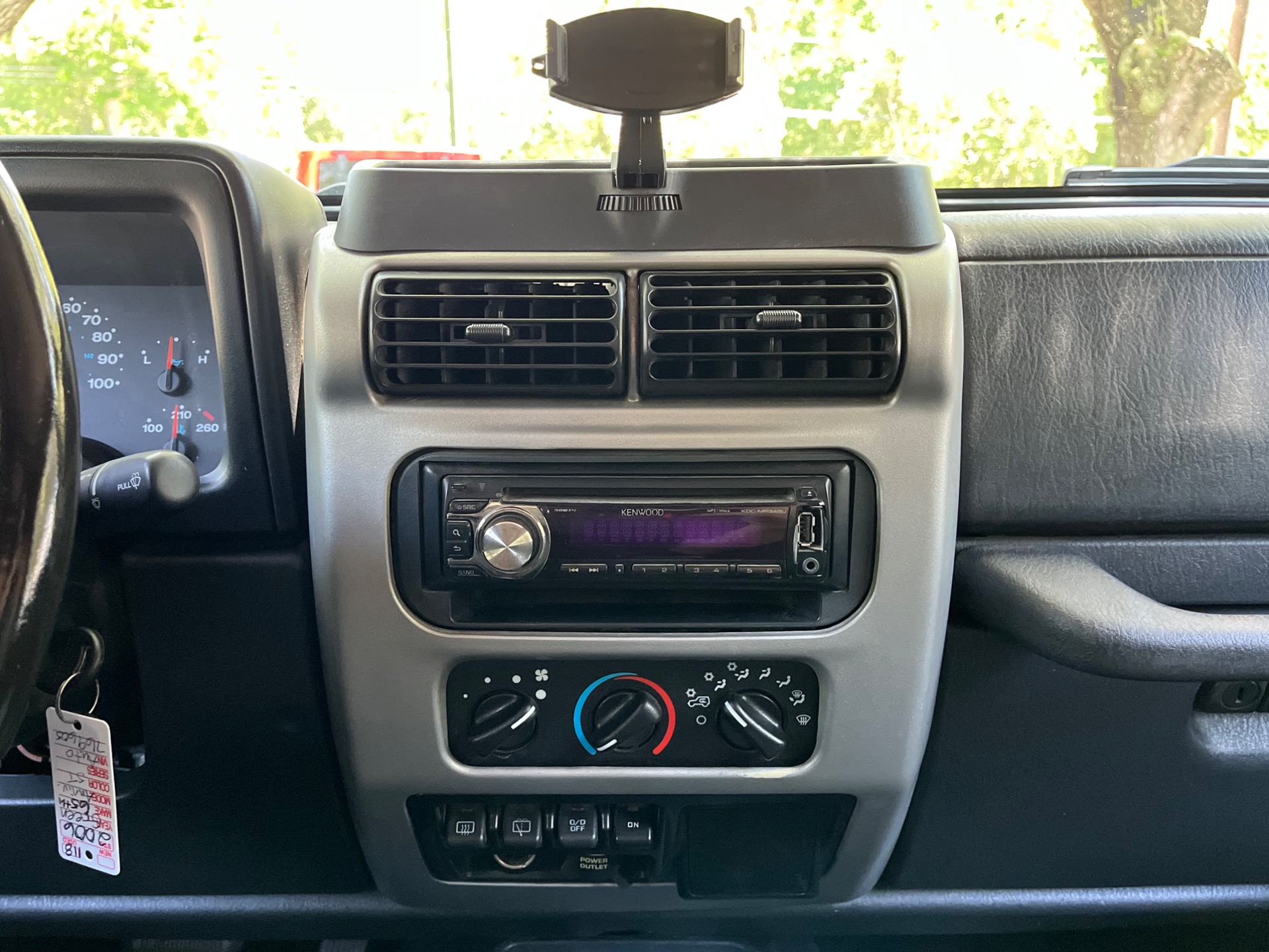 Used-2006-Jeep-Wrangler-65th-Anniversary-Edition (17)