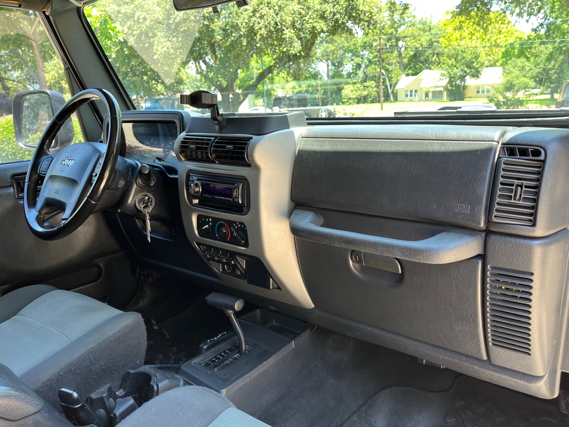 Used-2006-Jeep-Wrangler-65th-Anniversary-Edition (21)