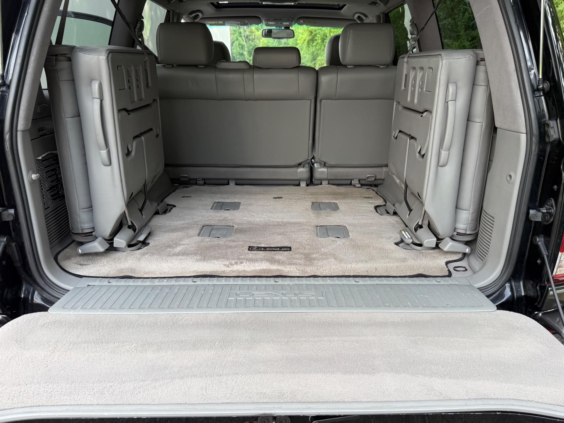 Used-2006-Lexus-LX-470-1746638076 (1)