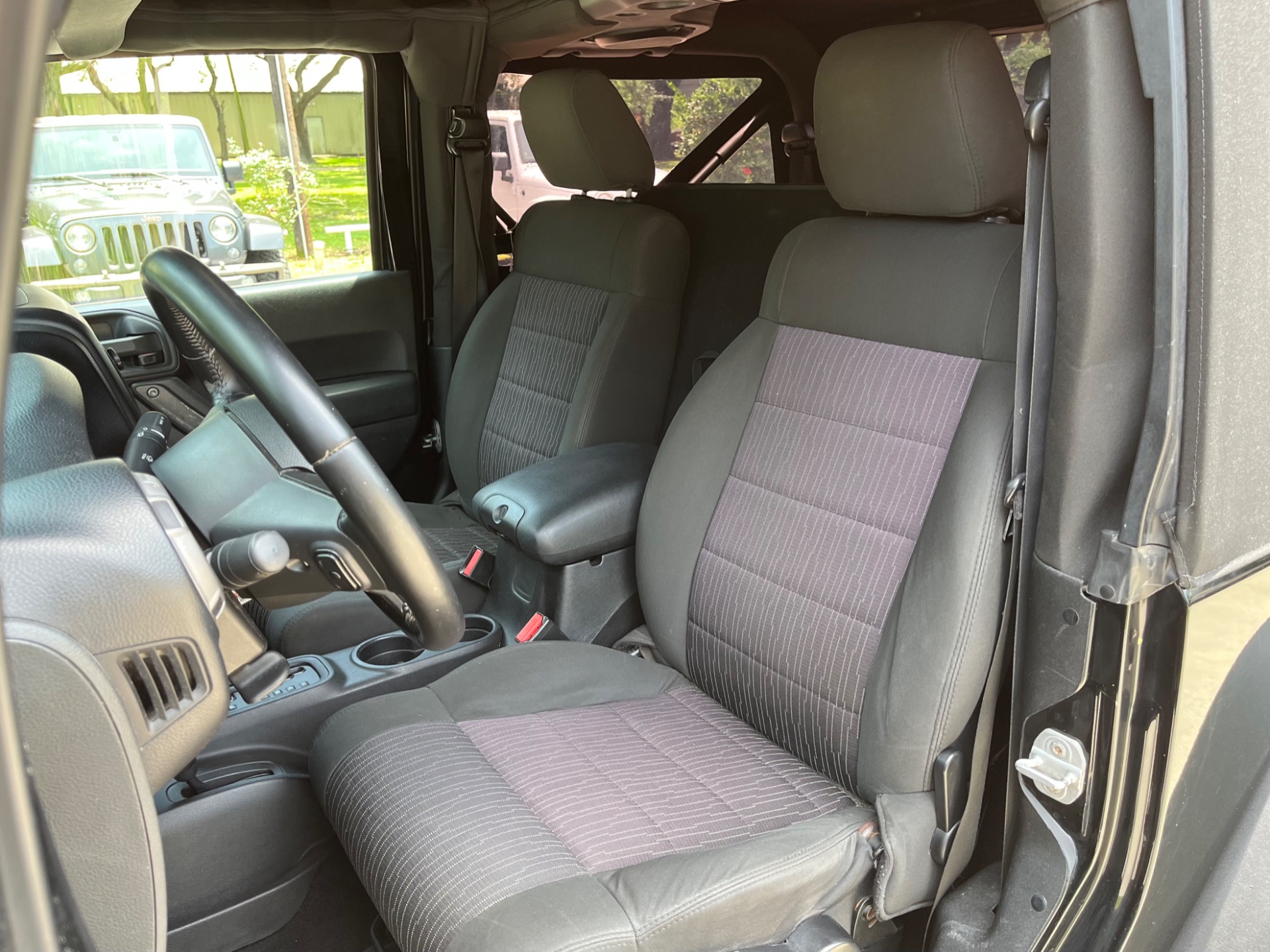 Used-2011-Jeep-Wrangler-Sport (13)