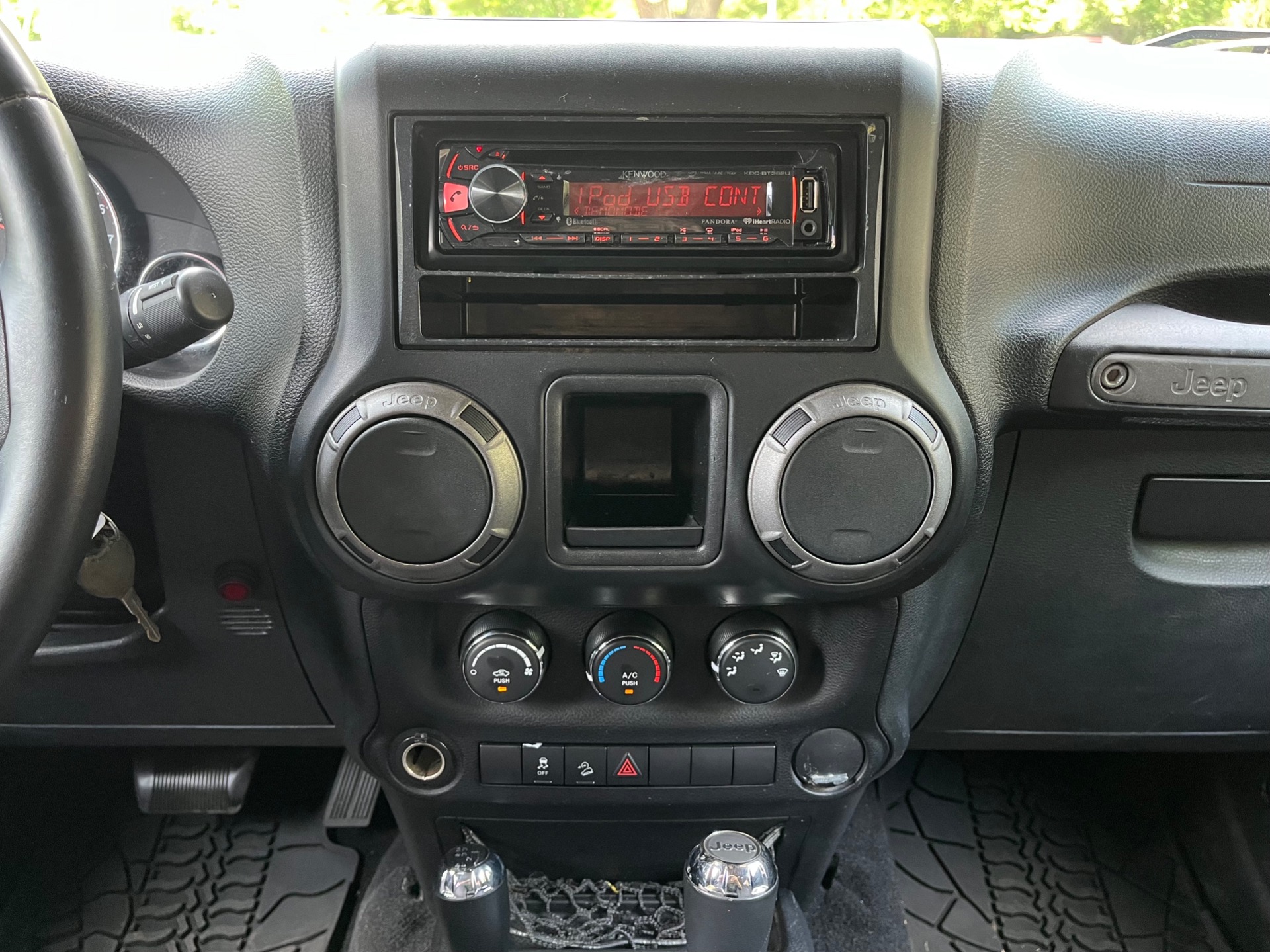 Used-2011-Jeep-Wrangler-Sport (19)