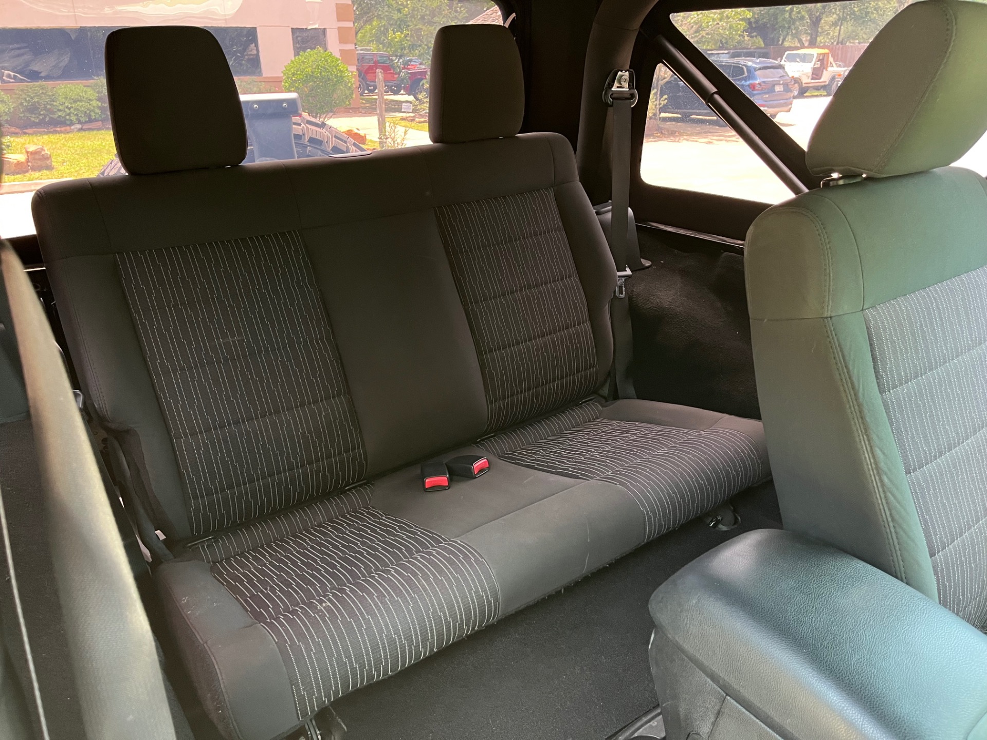 Used-2011-Jeep-Wrangler-Sport (23)