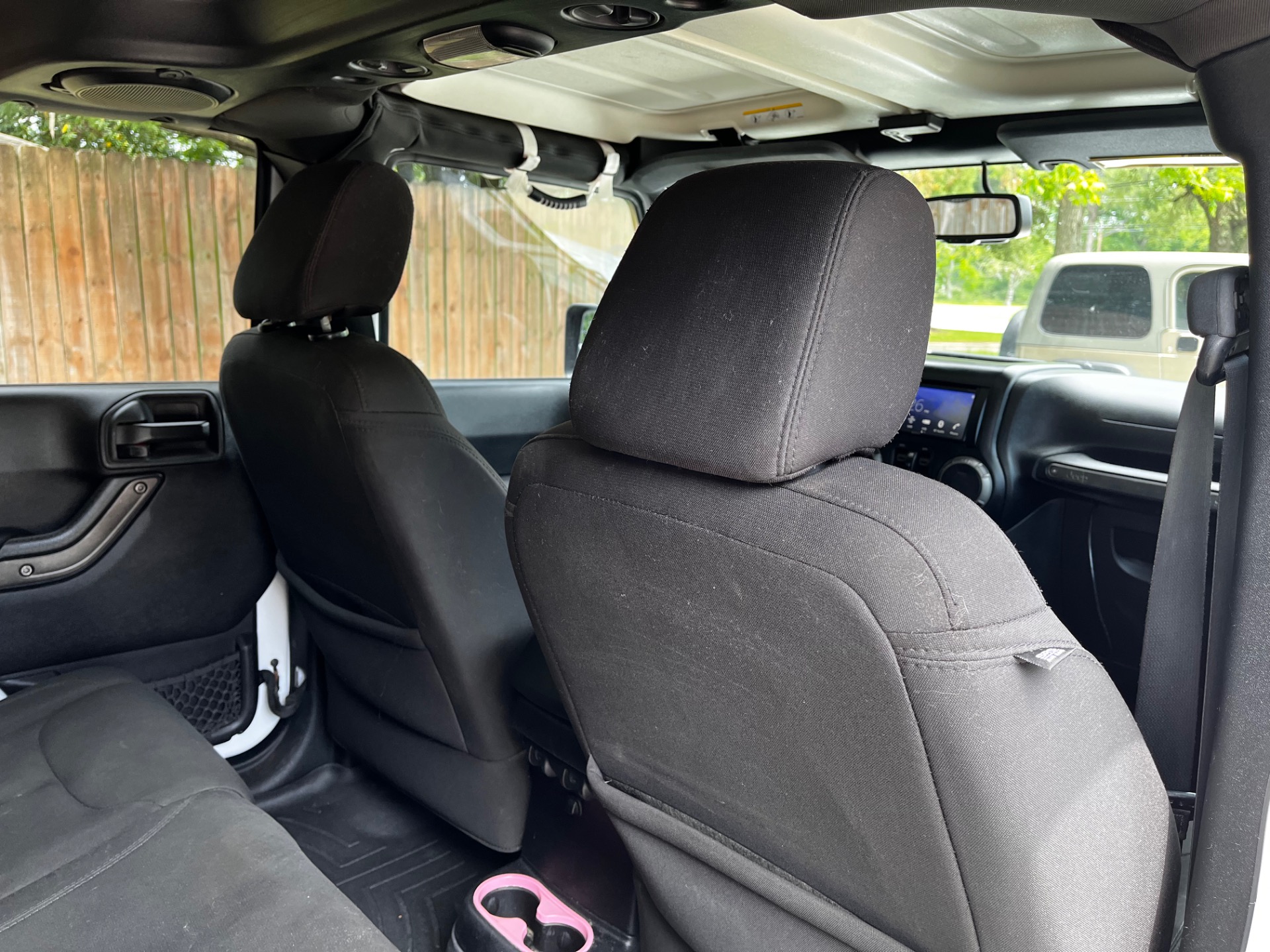 Used-2014-Jeep-Wrangler-Unlimited-Sport (20)