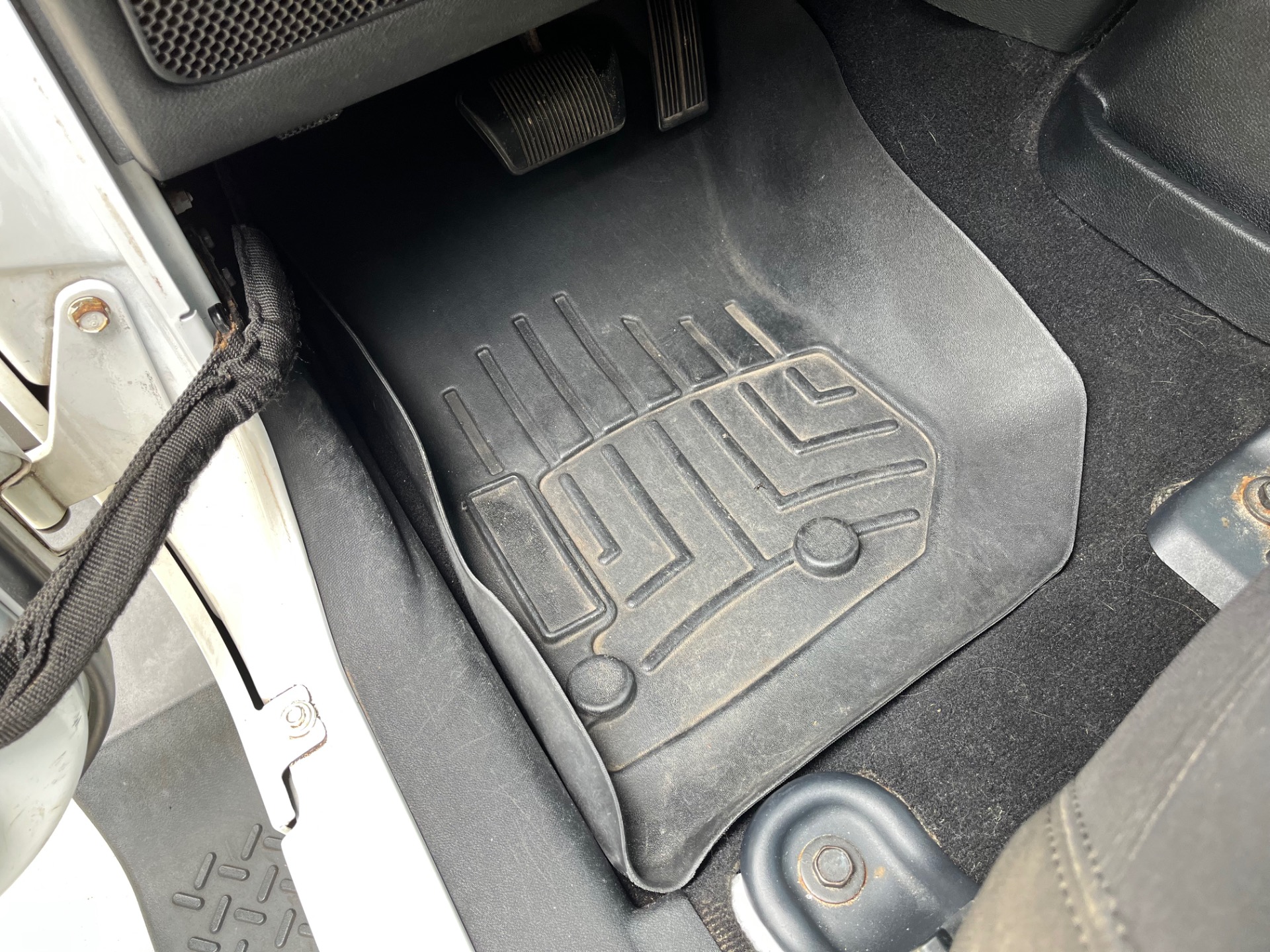 Used-2014-Jeep-Wrangler-Unlimited-Sport (4)