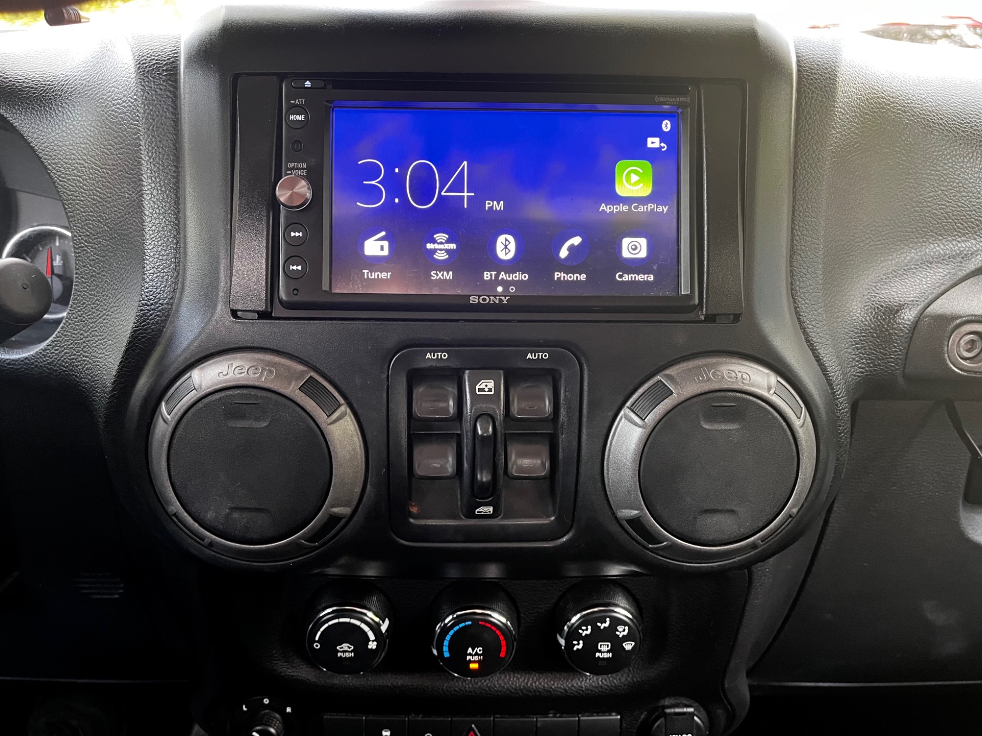 Used-2014-Jeep-Wrangler-Unlimited-Sport (8)