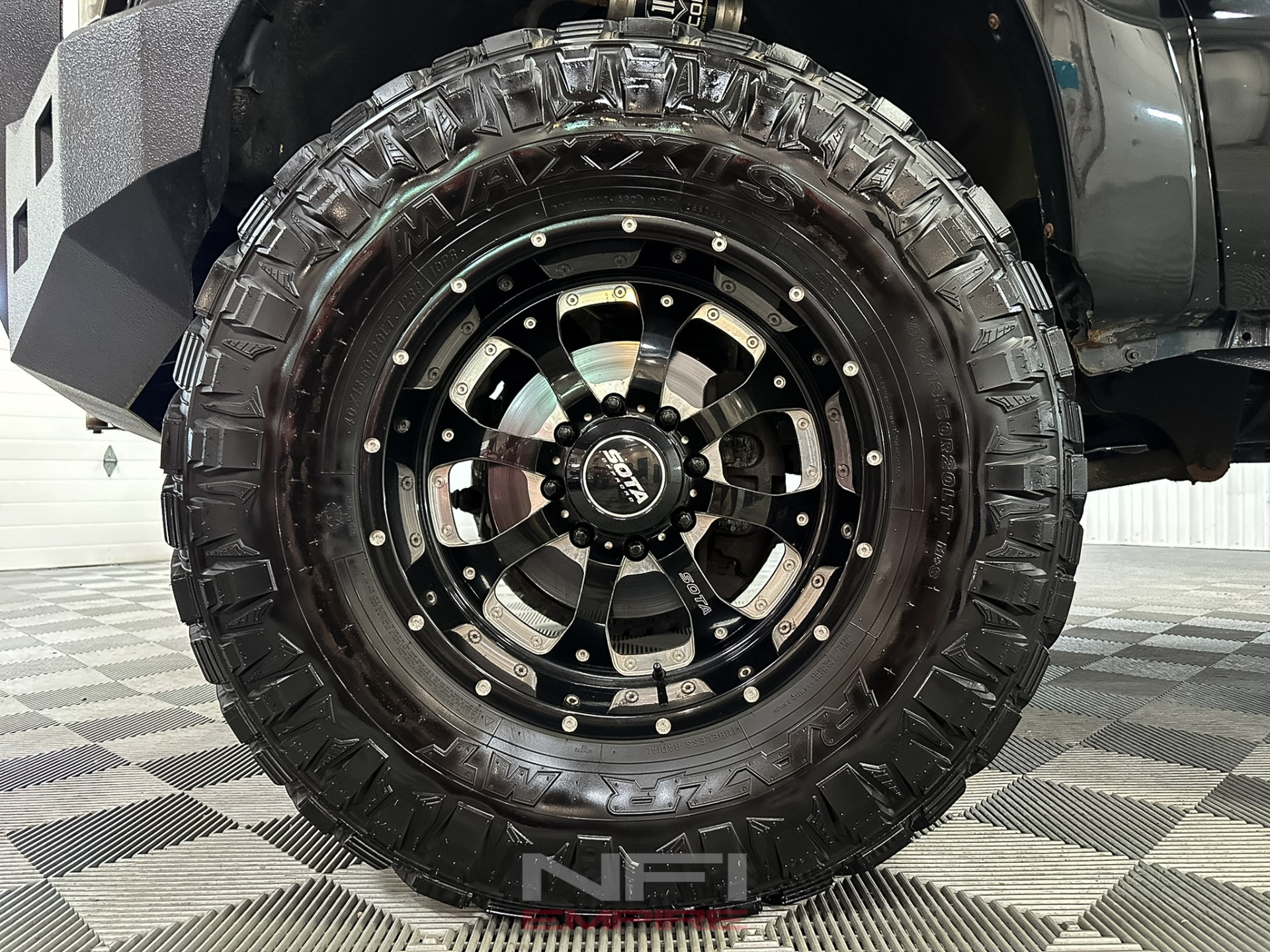 Used-2016-Ford-F350-Excursion-Conversion-Platinum-Pickup-1747316315 (1)