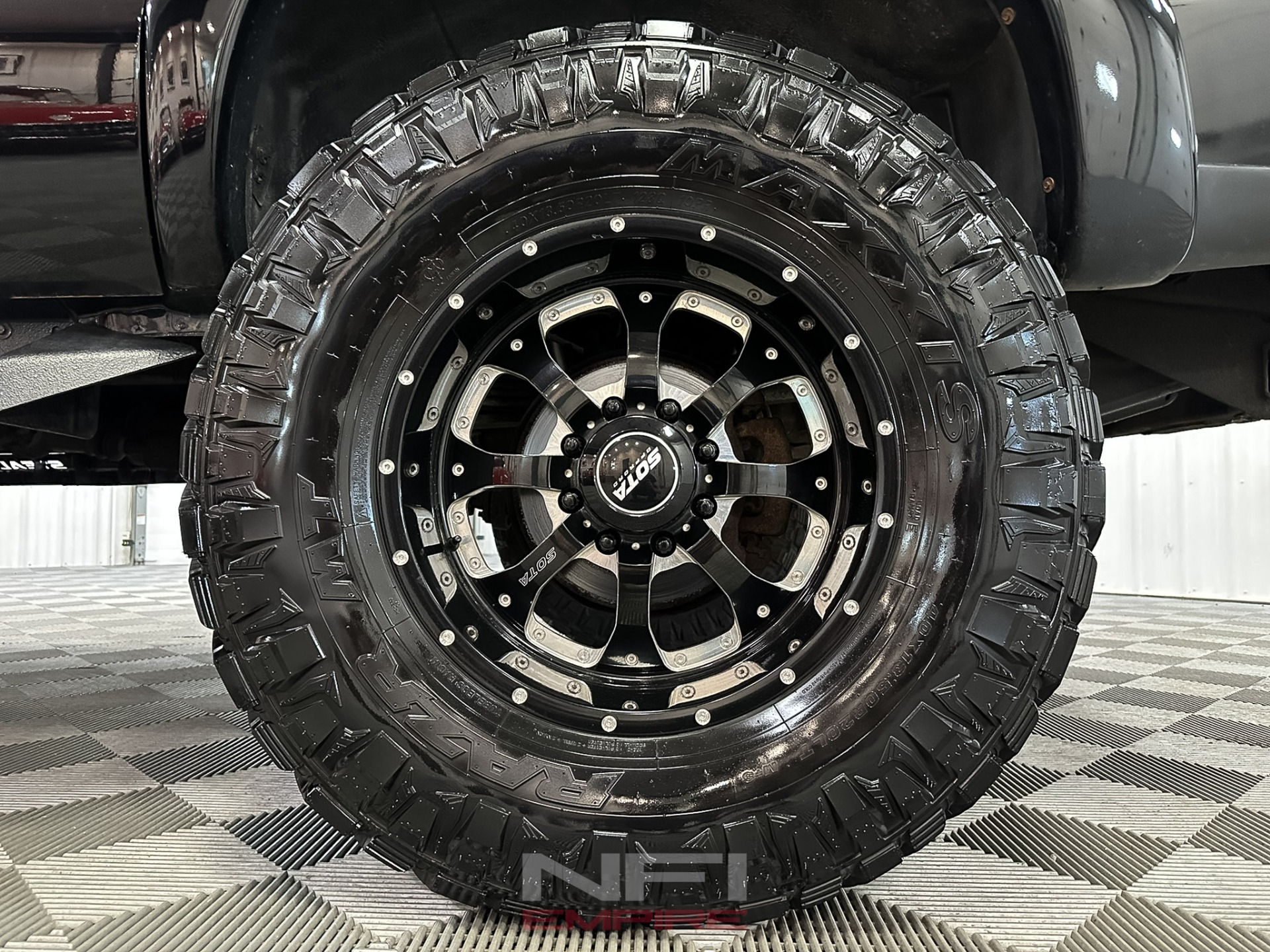 Used-2016-Ford-F350-Excursion-Conversion-Platinum-Pickup-1747316321