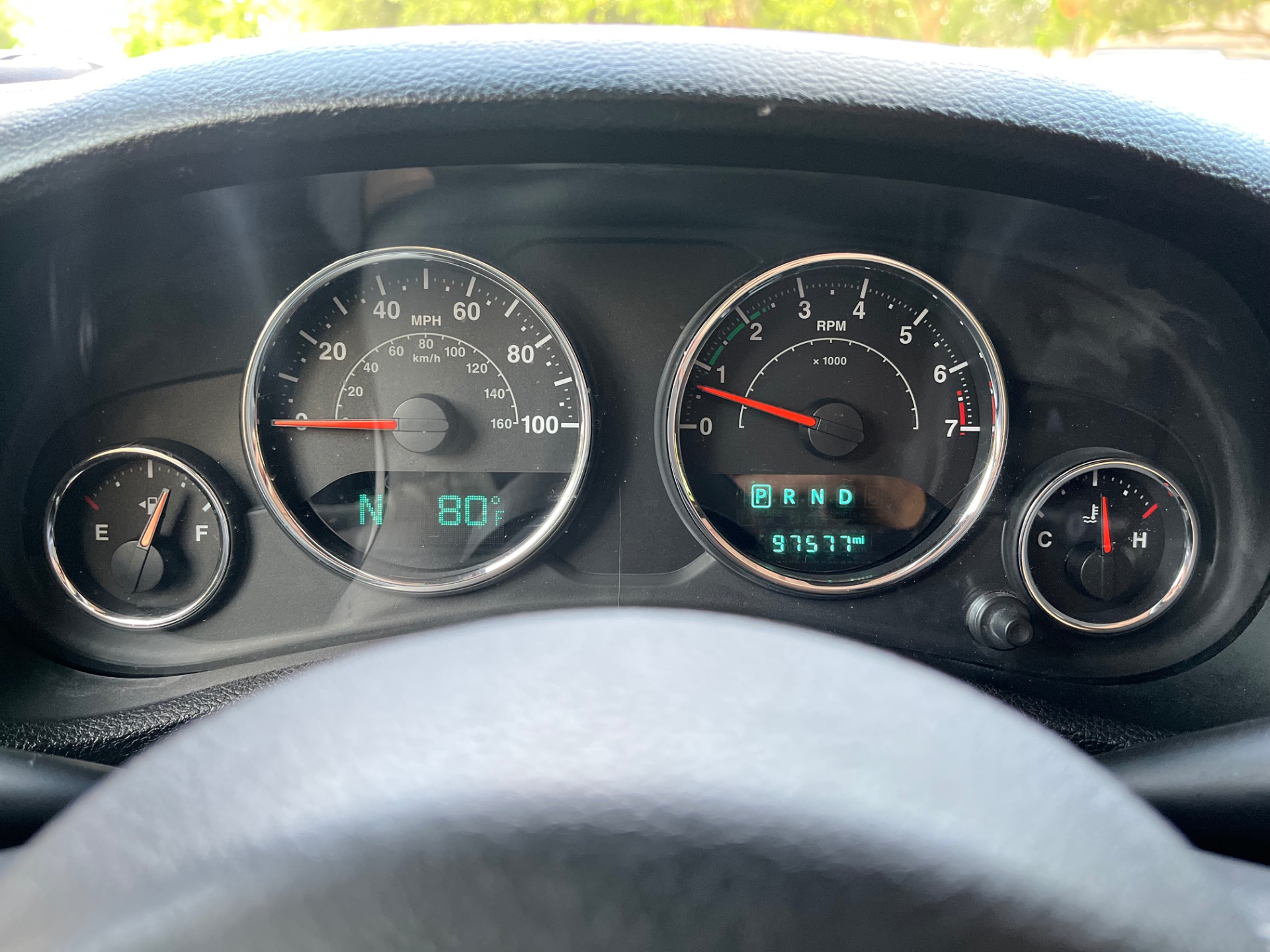 Used-2016-Jeep-Wrangler-Unlimited-Sahara (16)