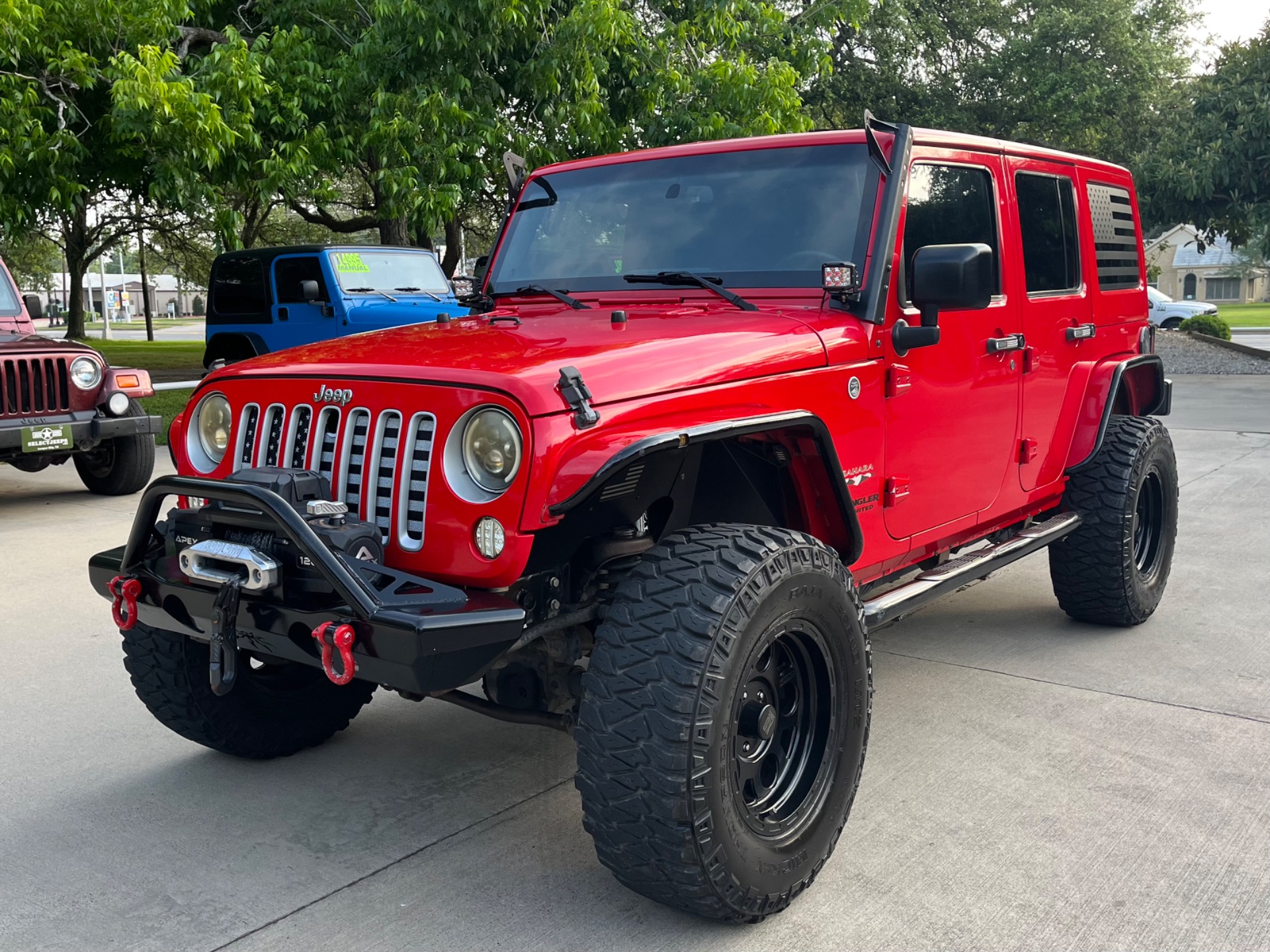 Used-2016-Jeep-Wrangler-Unlimited-Sahara (3)