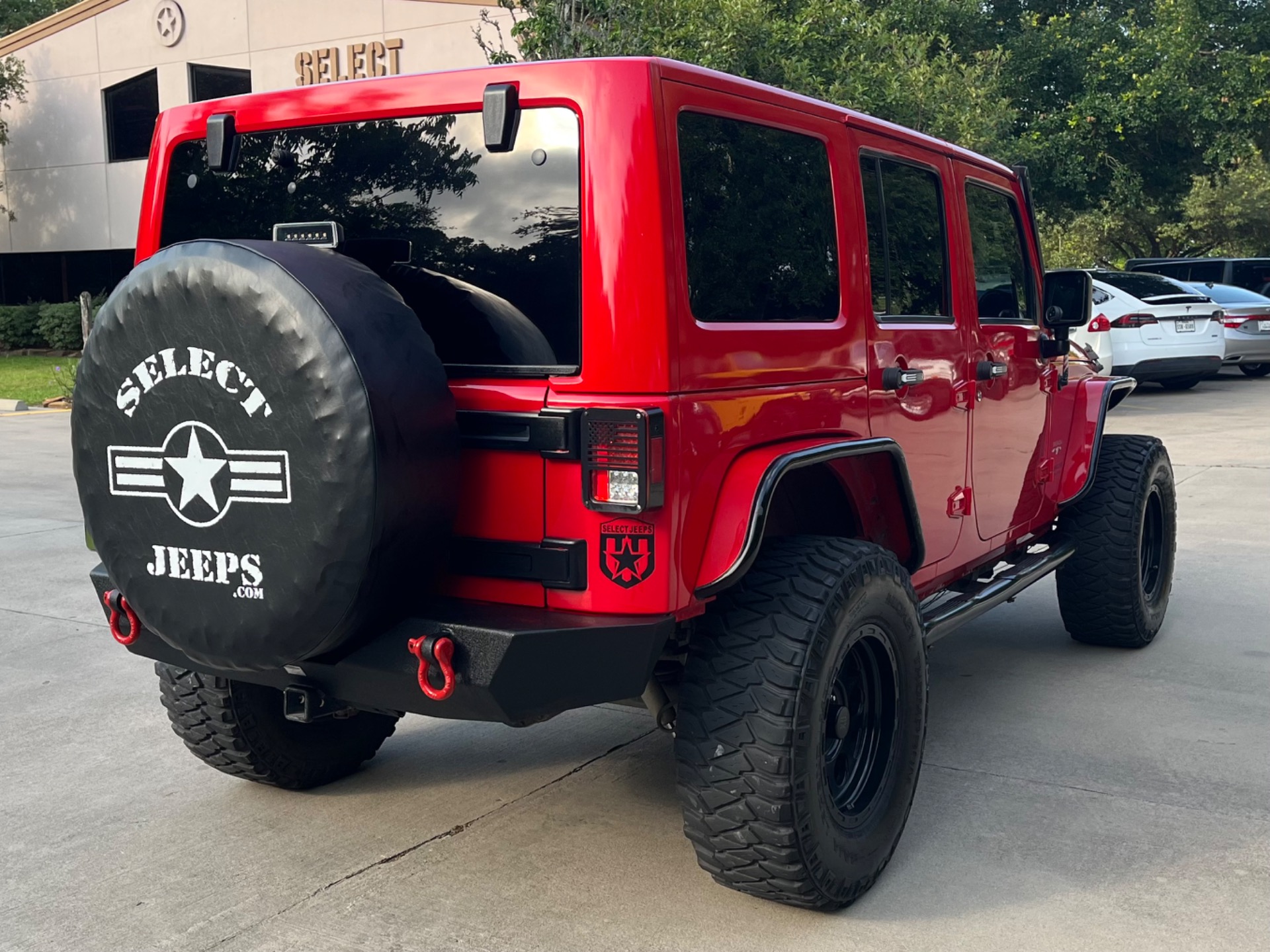 Used-2016-Jeep-Wrangler-Unlimited-Sahara (8)